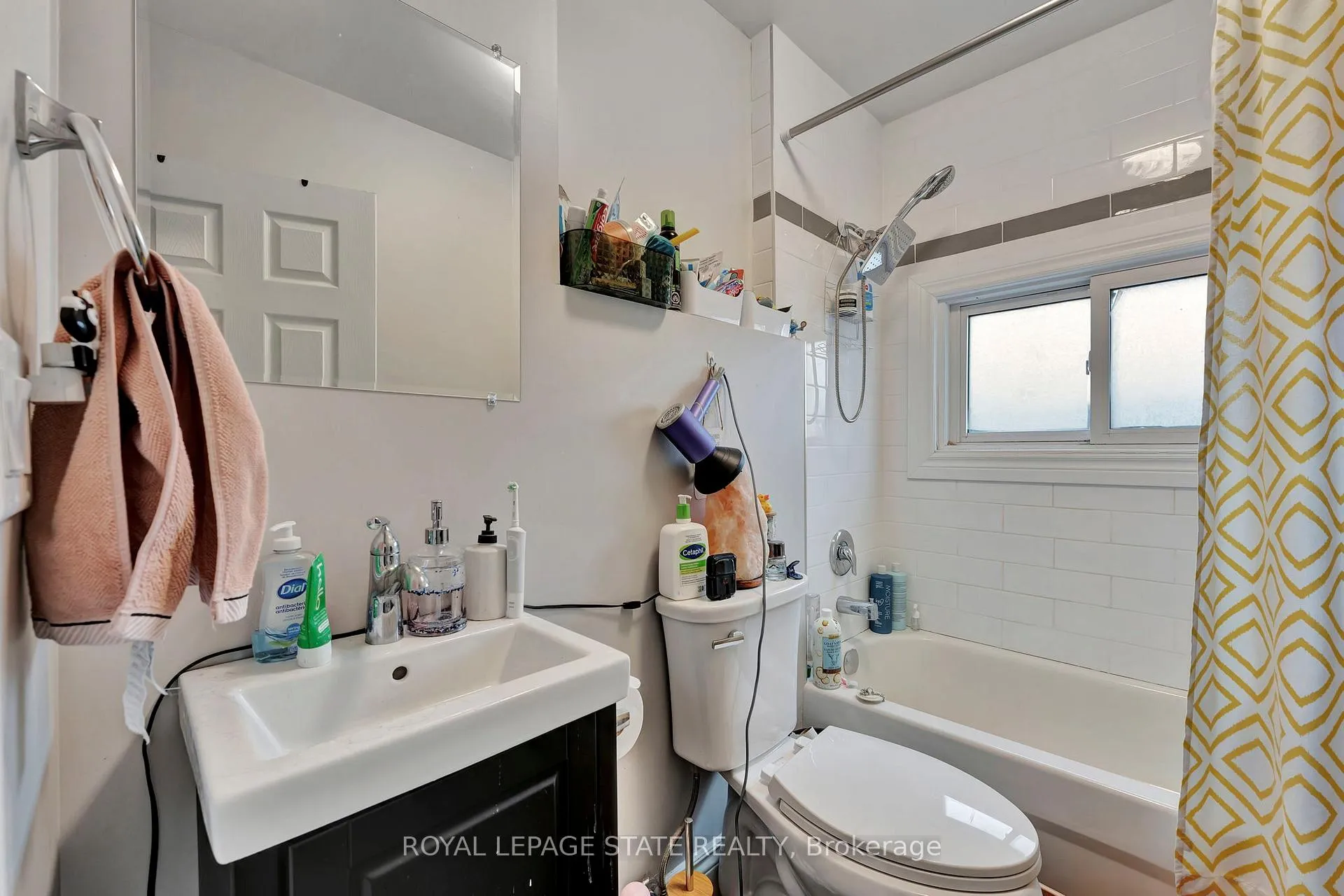 Photo 35 of 70 Belview Avenue, Hamilton, Crown Point — HOMEH