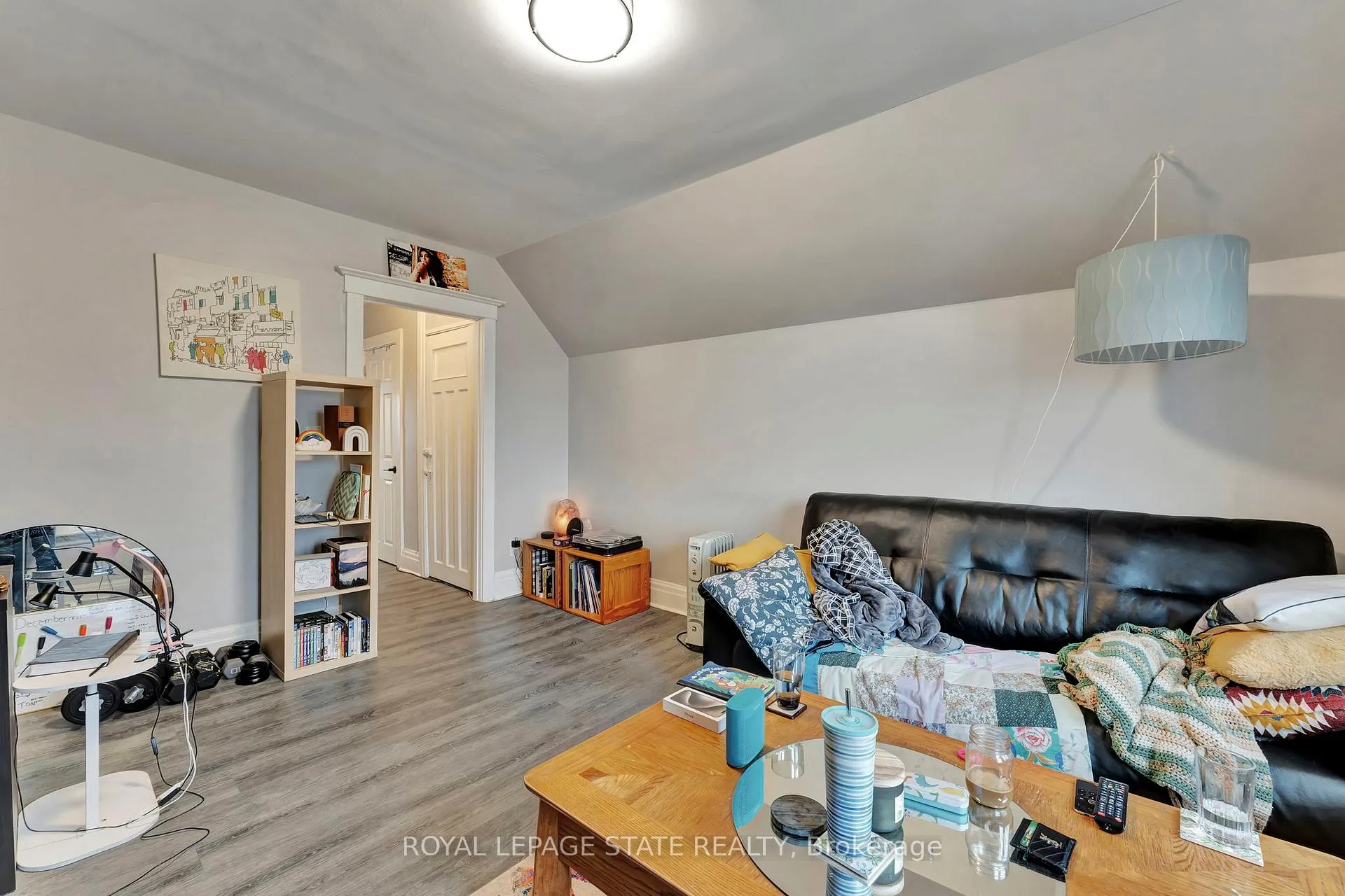Photo 37 of 70 Belview Avenue, Hamilton, Crown Point — HOMEH