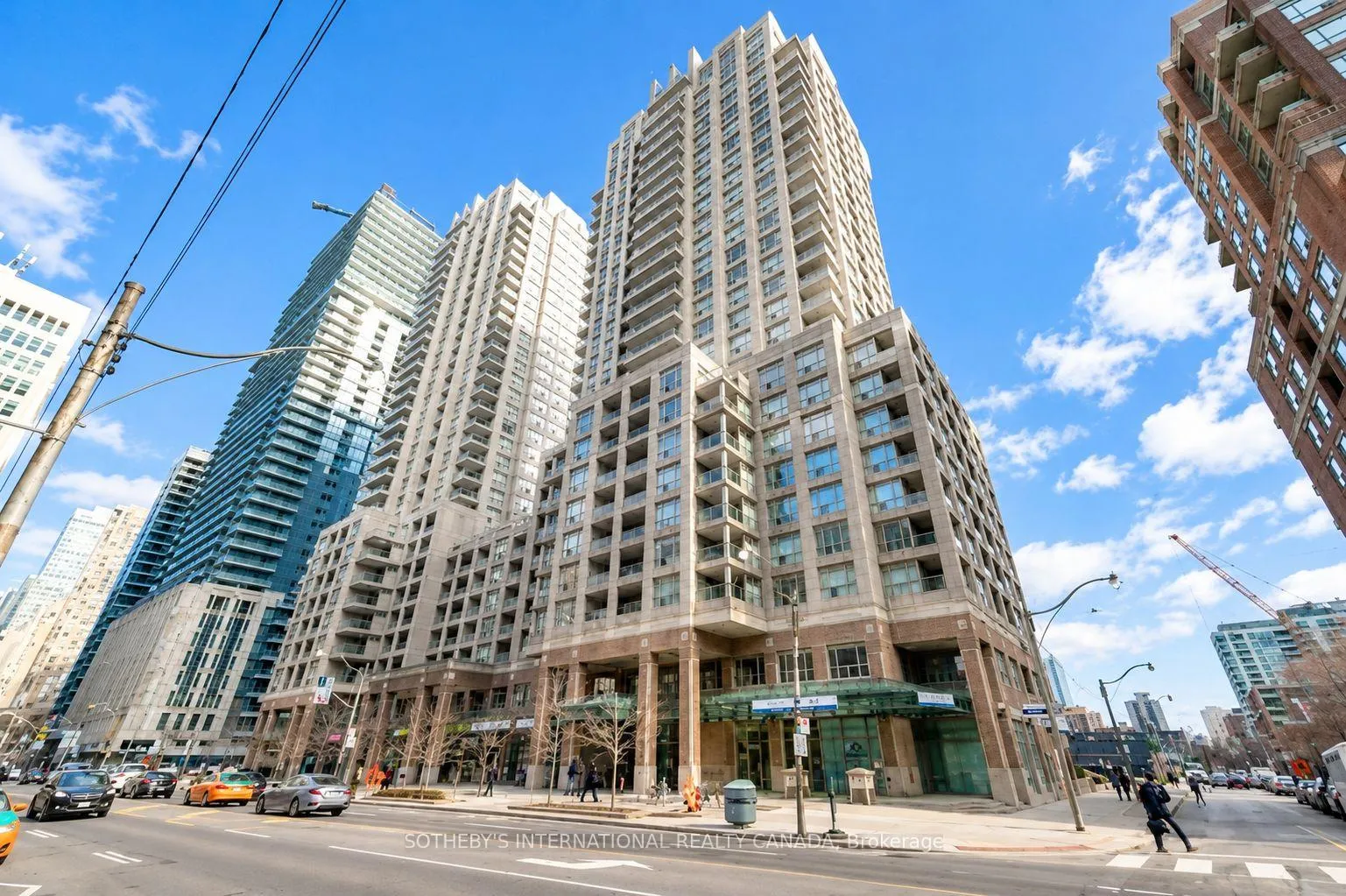 Photo 1 of 909 Bay Street, Toronto, Bay Street Corridor — HOMEH