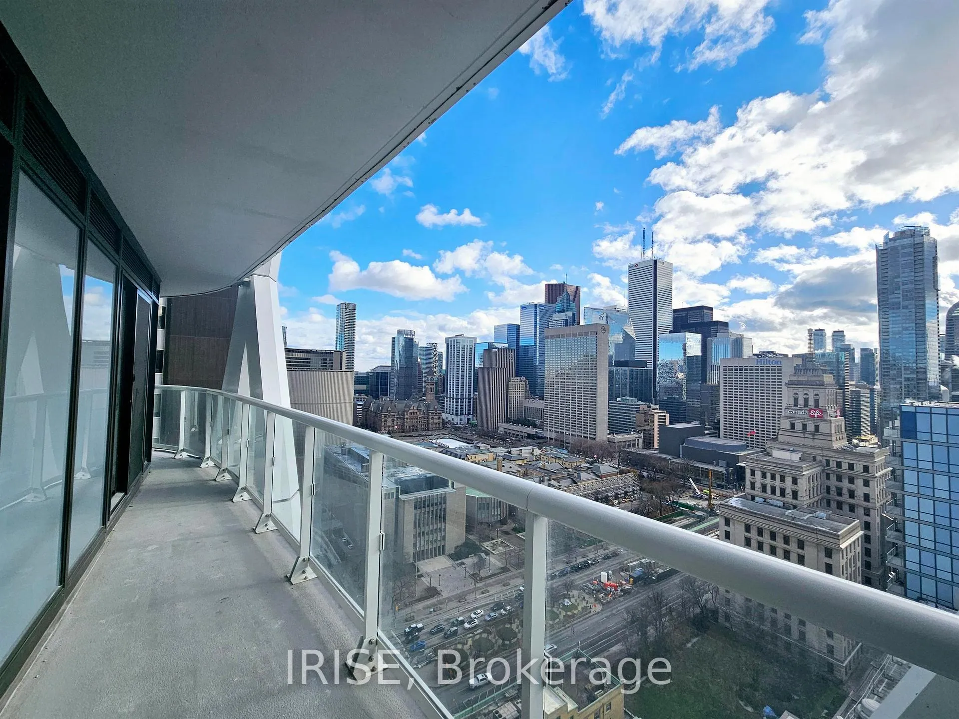 Photo 3 of Unit 2414, 230 Simcoe Street, Toronto, Kensington-Chinatown — HOMEH
