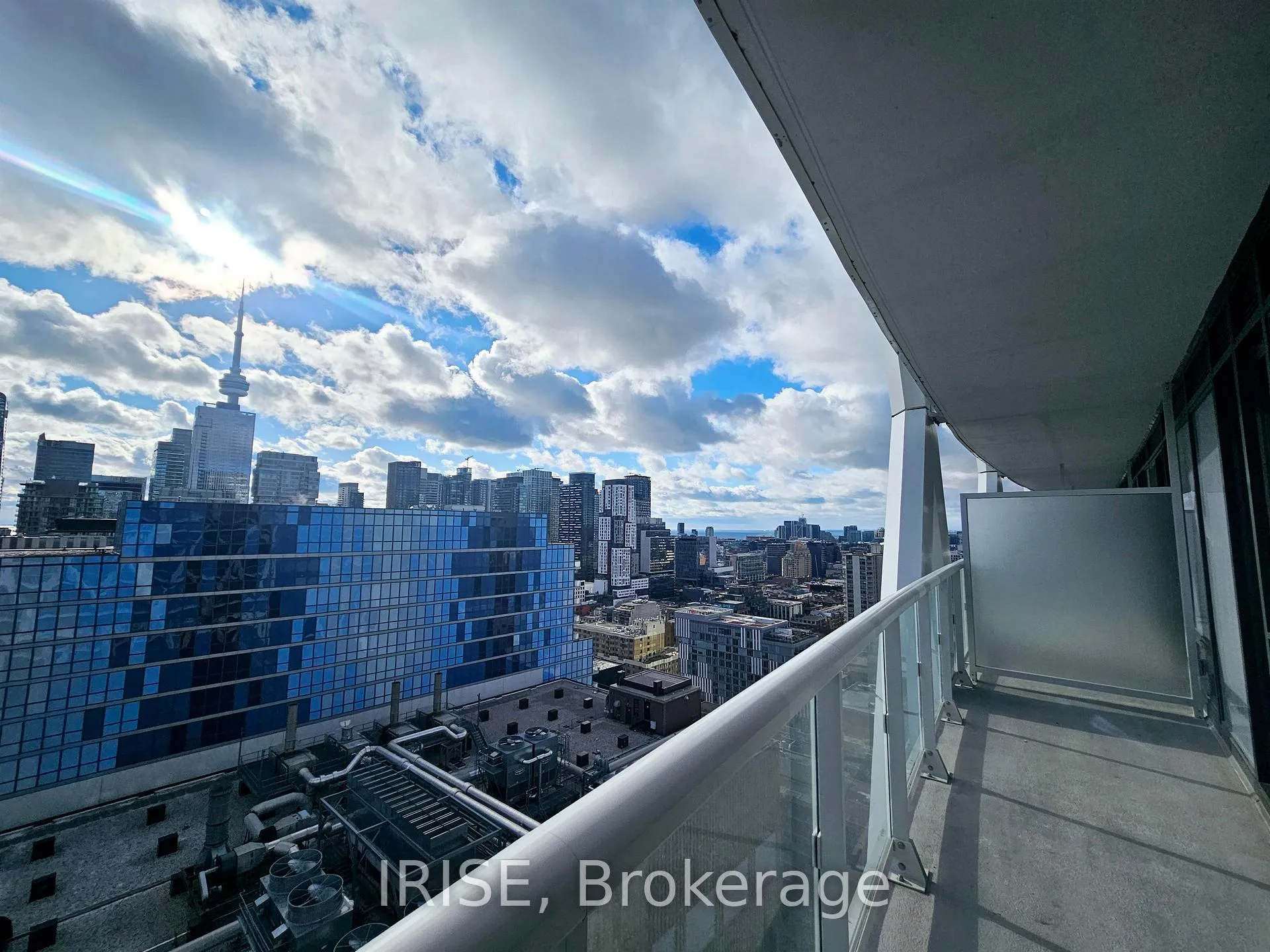 Photo 4 of Unit 2414, 230 Simcoe Street, Toronto, Kensington-Chinatown — HOMEH