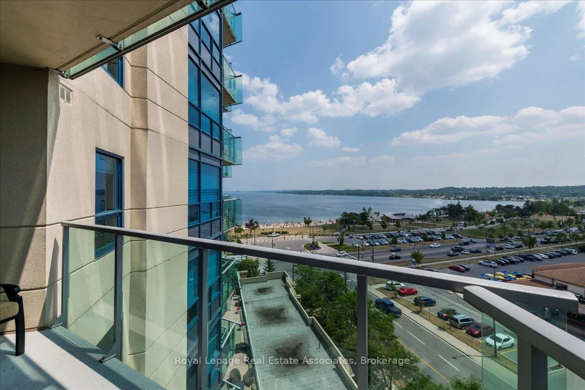 Photo 13 of Unit 811, 37 Ellen Street, Barrie, City Centre — HOMEH