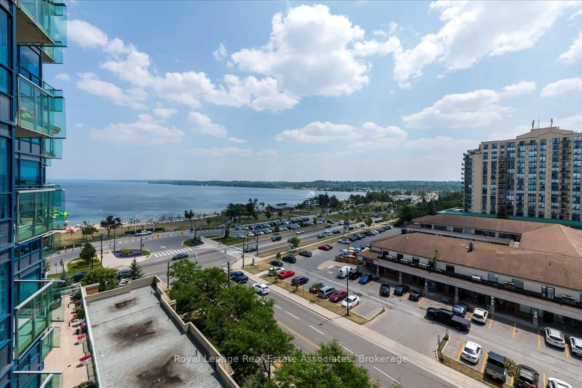 Photo 16 of Unit 811, 37 Ellen Street, Barrie, City Centre — HOMEH