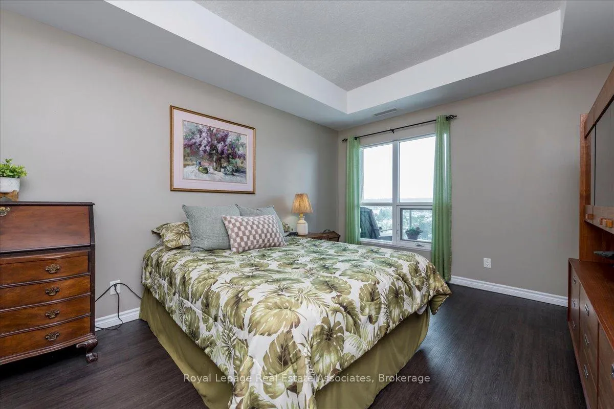 Photo 18 of Unit 811, 37 Ellen Street, Barrie, City Centre — HOMEH
