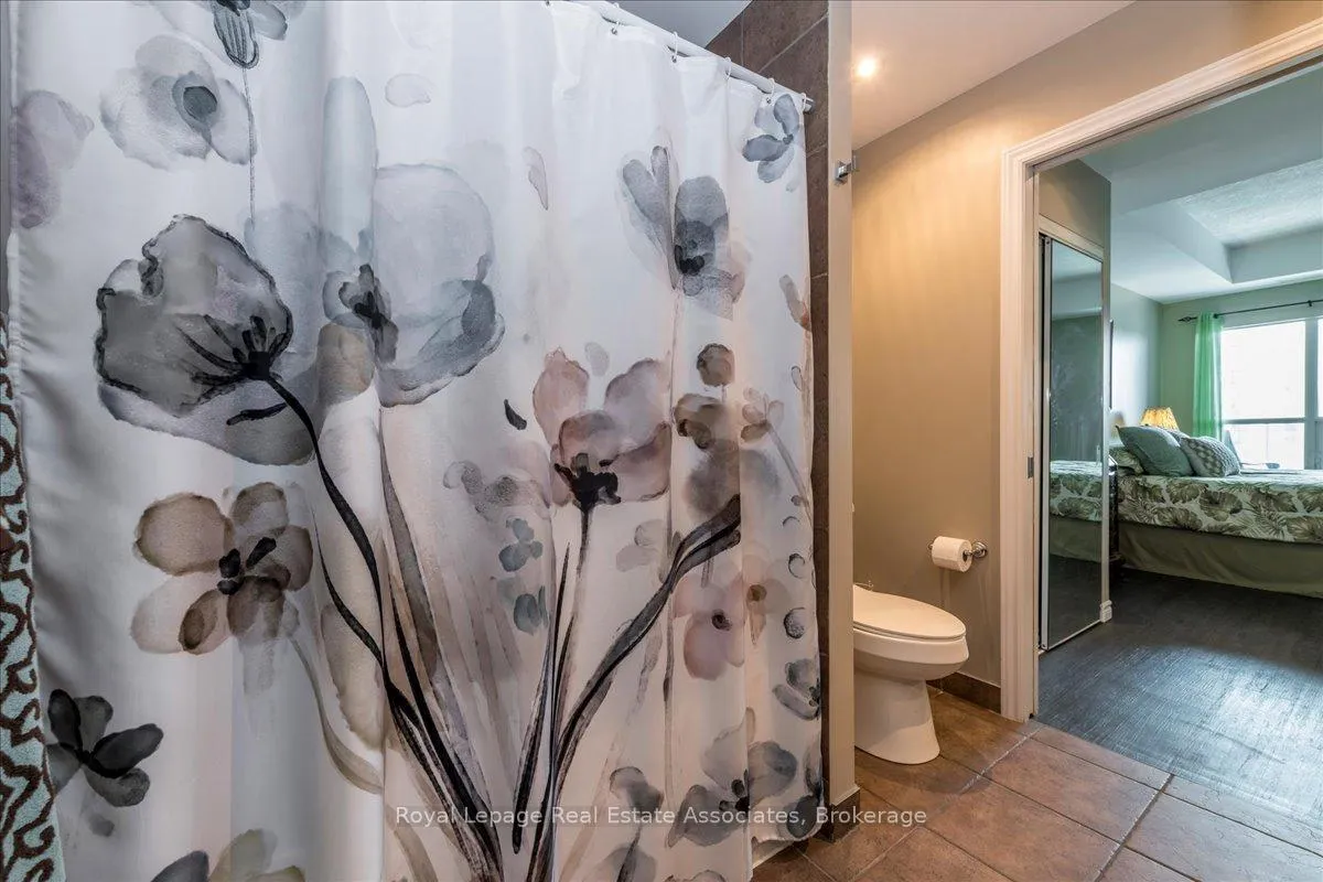 Photo 21 of Unit 811, 37 Ellen Street, Barrie, City Centre — HOMEH