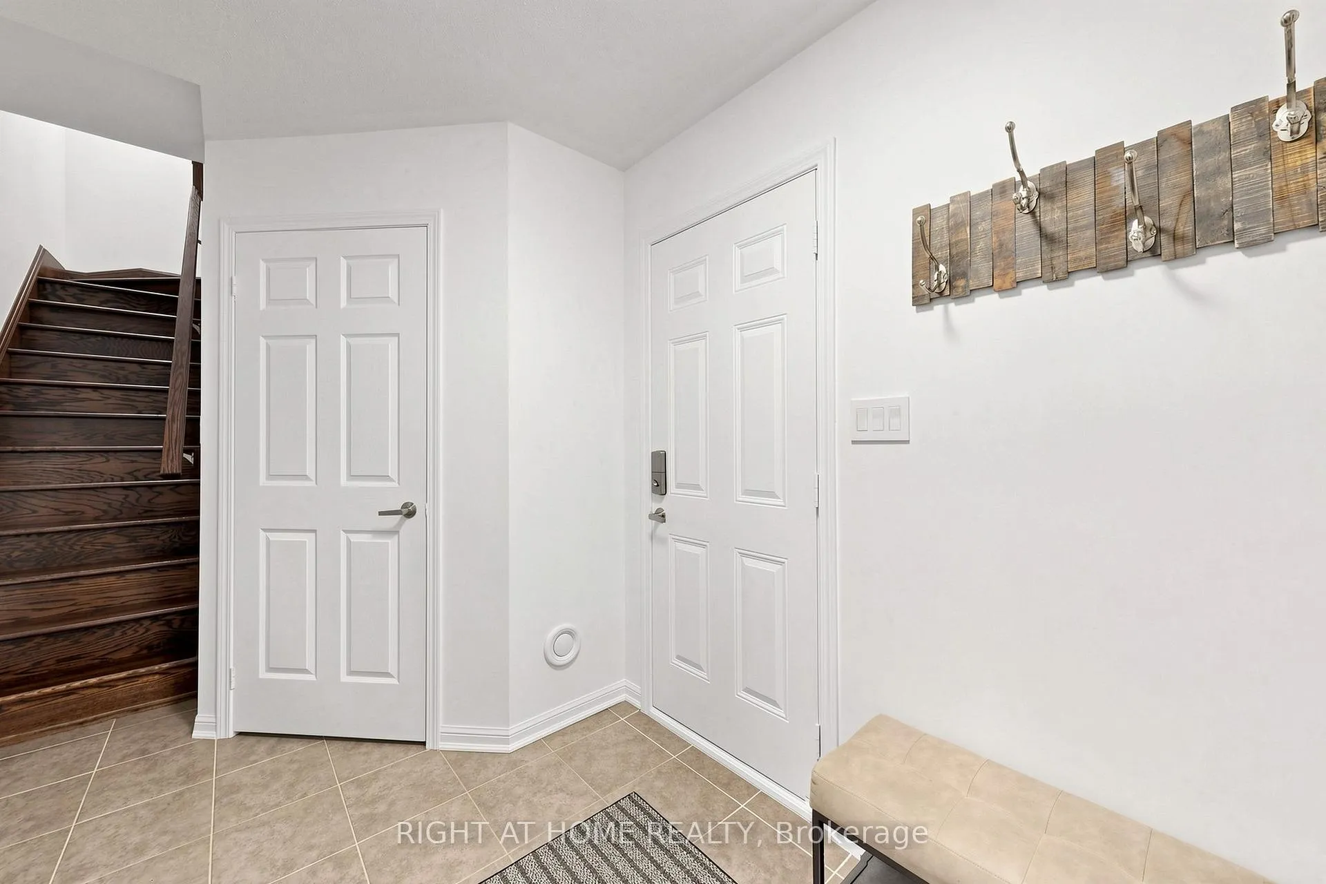 Photo 6 of 252 Wetenhall Landing, Milton, Harrison — HOMEH