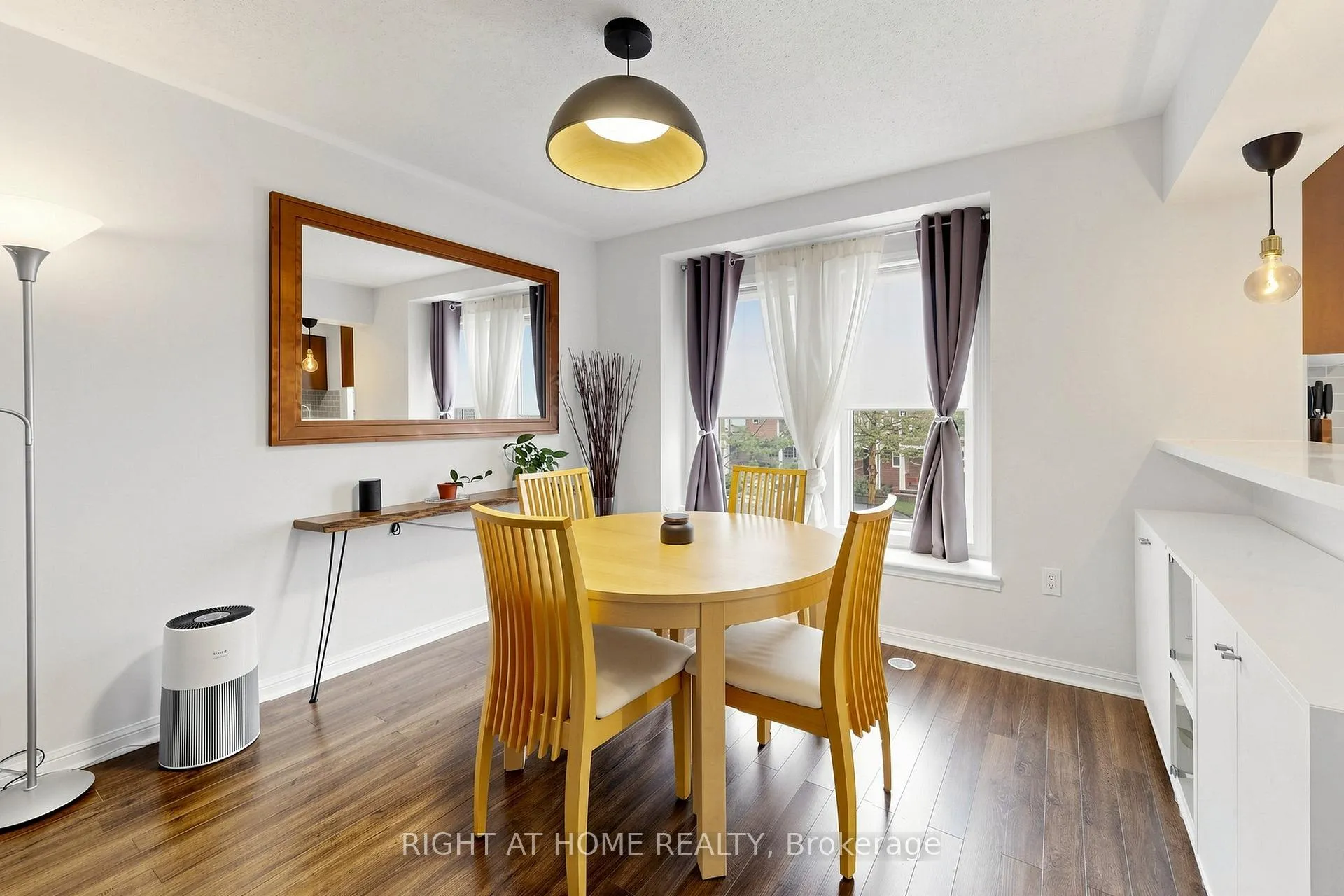 Photo 10 of 252 Wetenhall Landing, Milton, Harrison — HOMEH