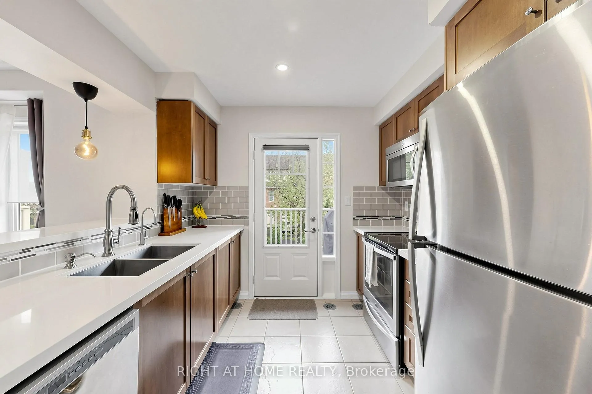 Photo 14 of 252 Wetenhall Landing, Milton, Harrison — HOMEH