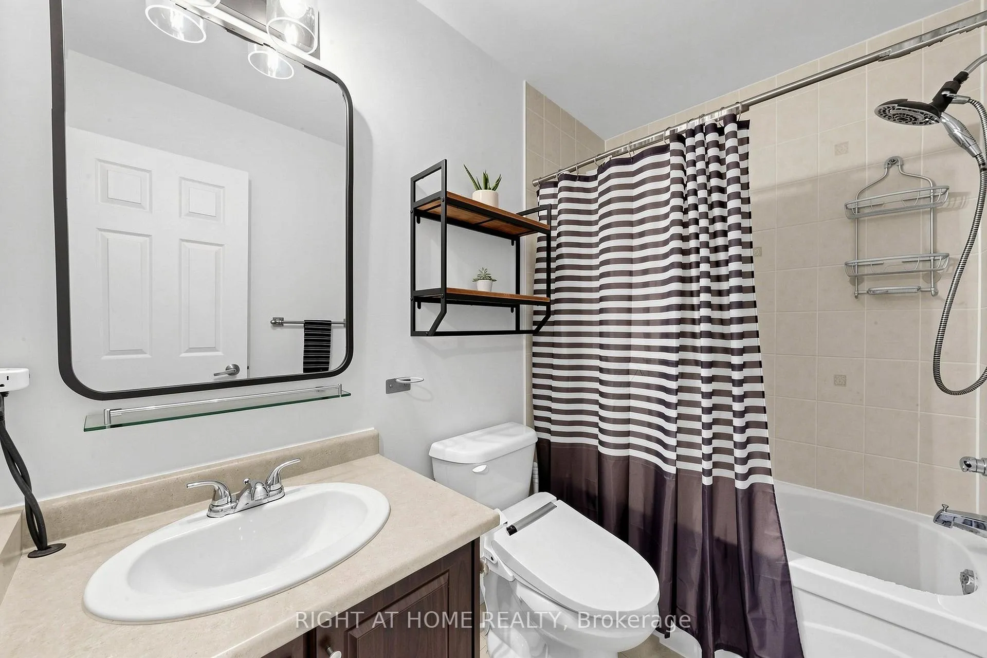 Photo 23 of 252 Wetenhall Landing, Milton, Harrison — HOMEH