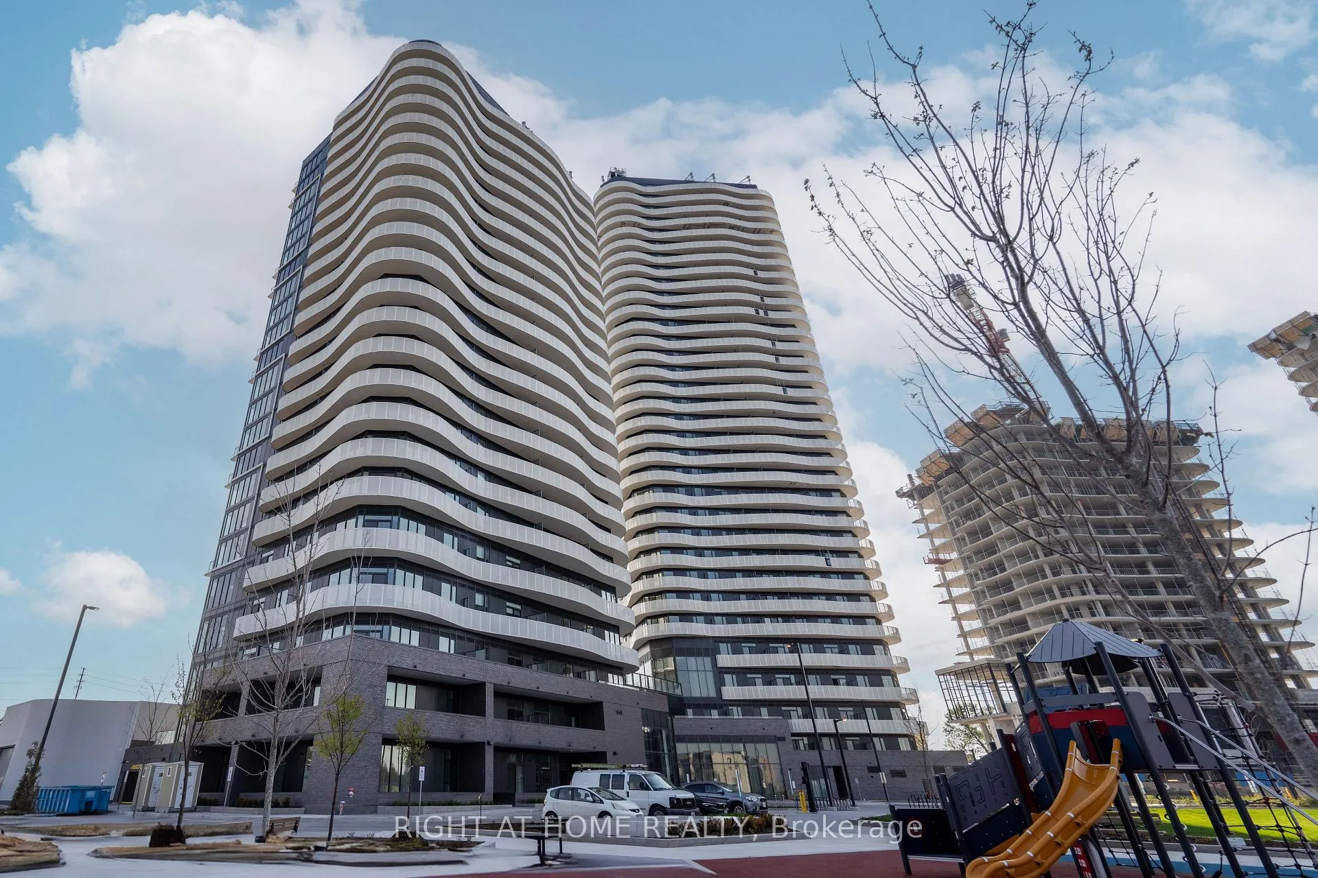 Photo 1 of Unit 0309, 10 Flavelle Trail, Vaughan, Steeles West Industrial — HOMEH