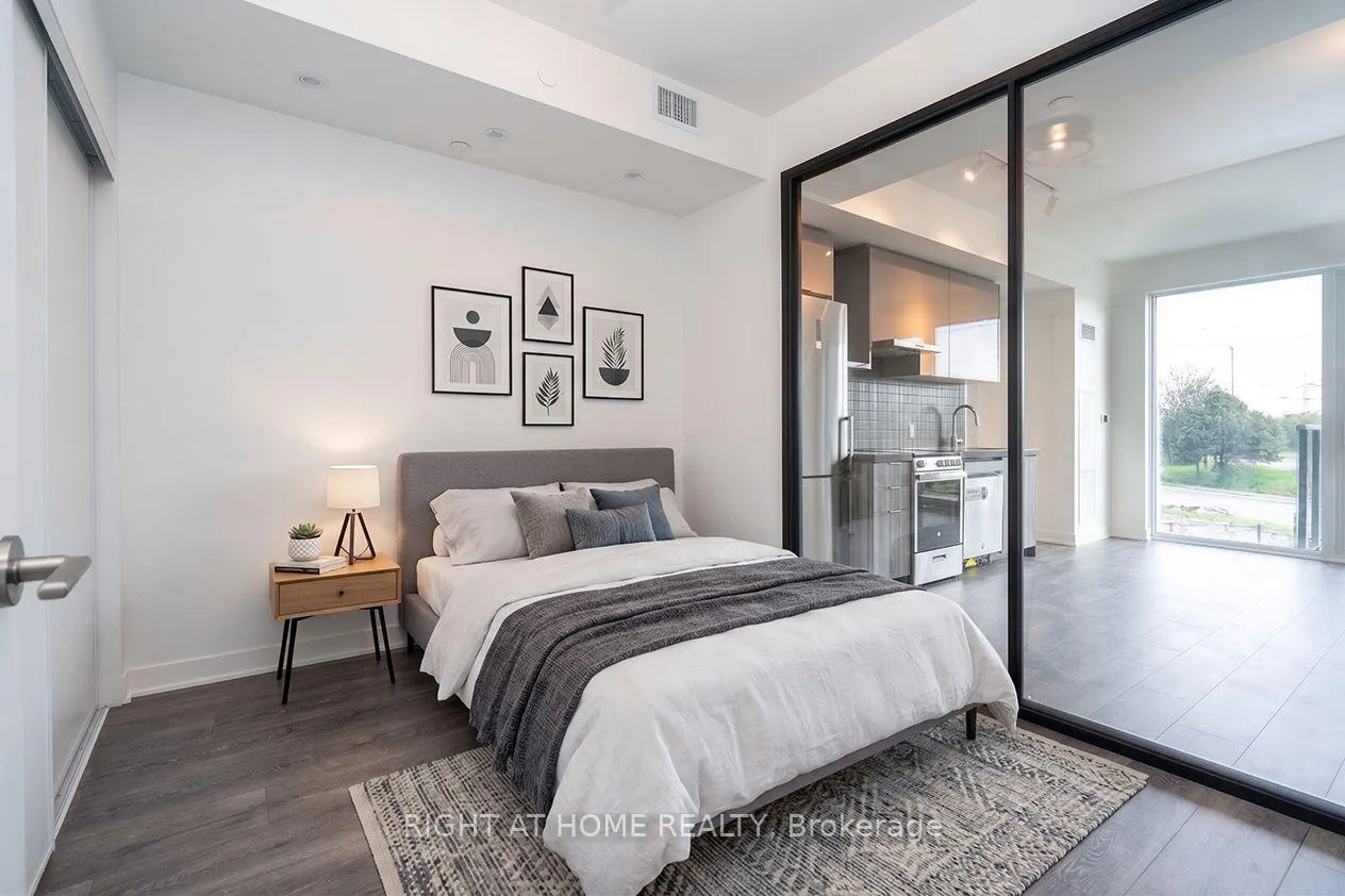 Photo 13 of Unit 0309, 10 Flavelle Trail, Vaughan, Steeles West Industrial — HOMEH