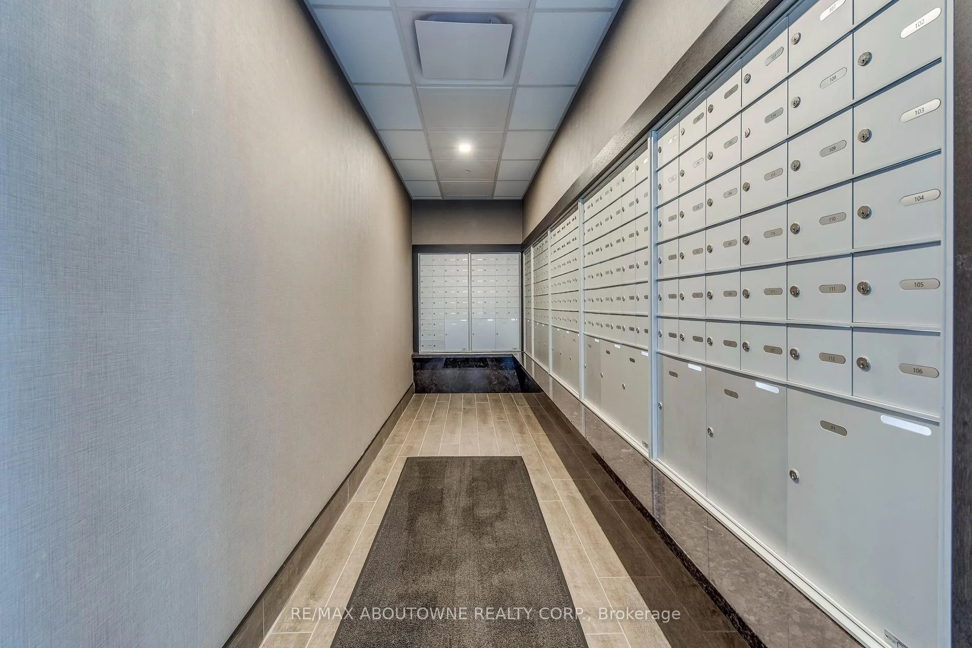 Photo 6 of Unit 429, 470 Dundas Street E, Hamilton, Waterdown — HOMEH