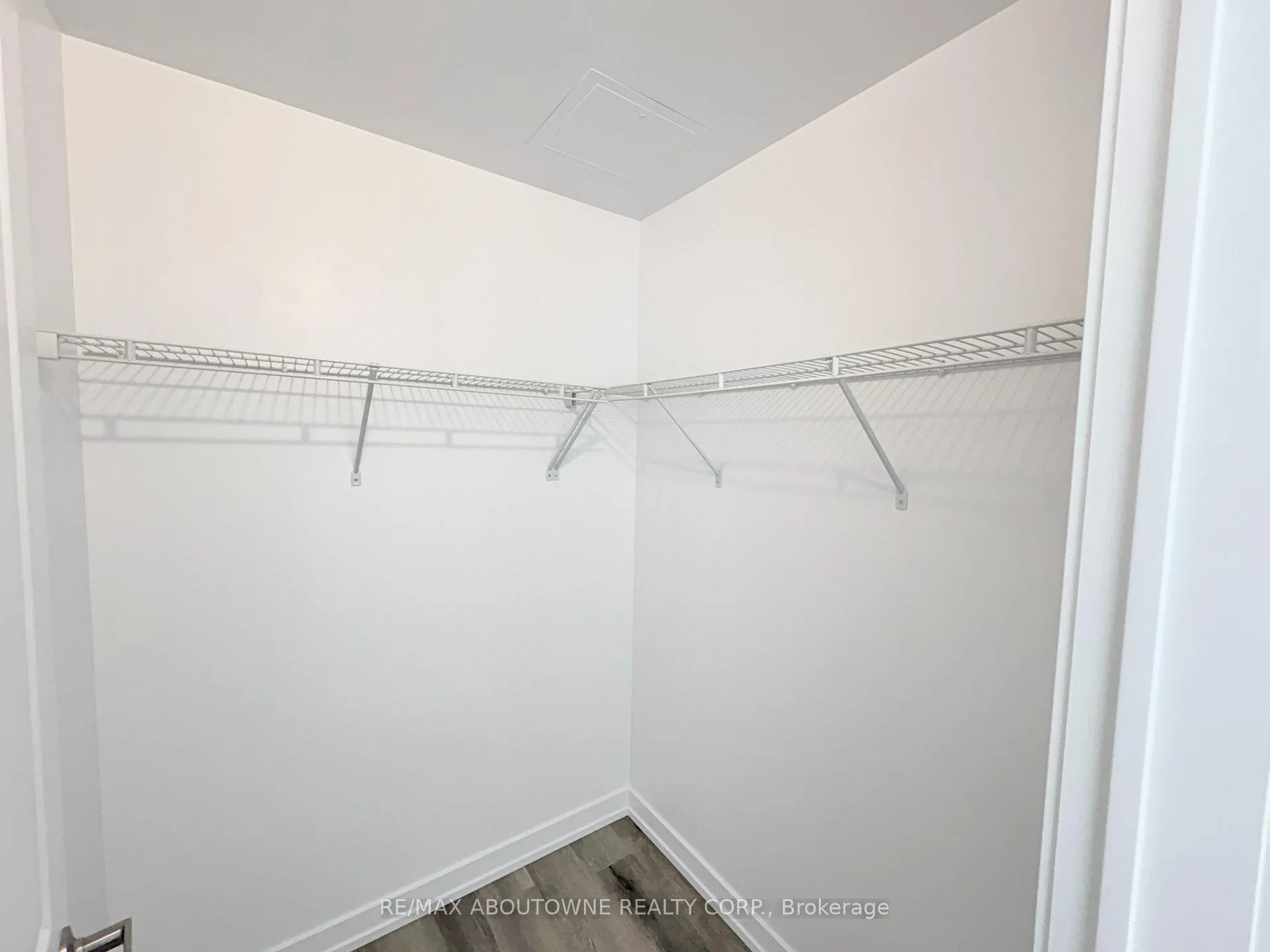 Photo 18 of Unit 429, 470 Dundas Street E, Hamilton, Waterdown — HOMEH
