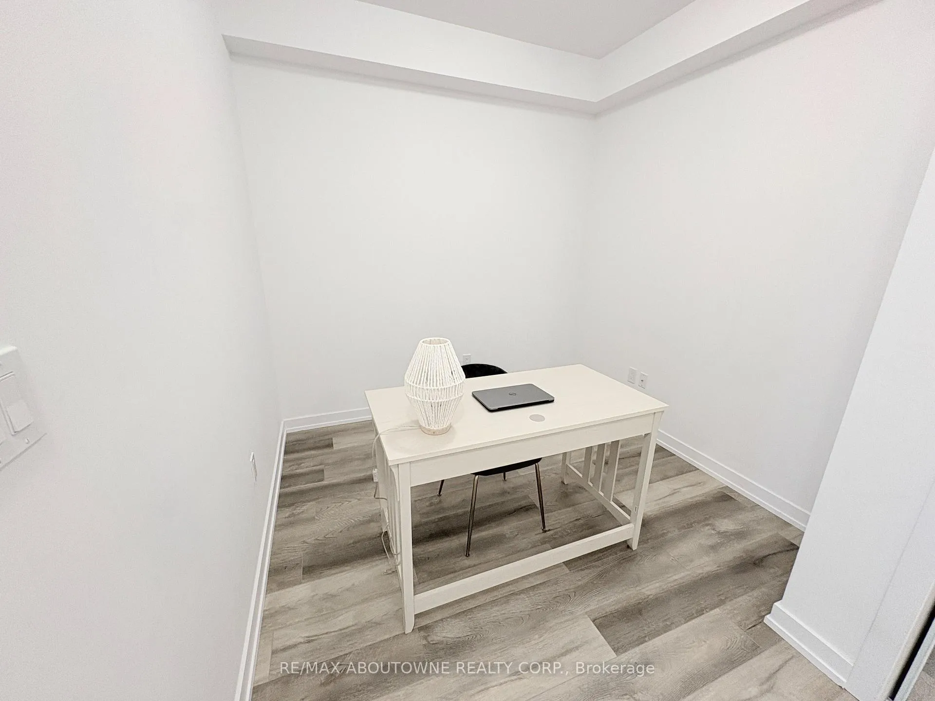 Photo 19 of Unit 429, 470 Dundas Street E, Hamilton, Waterdown — HOMEH