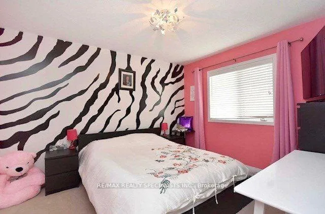 Photo 10 of 1307 Brandon Terrace, Milton, Dempsey — HOMEH