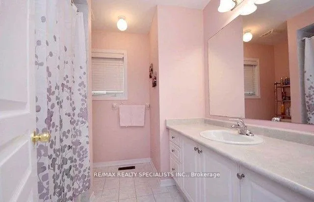 Photo 12 of 1307 Brandon Terrace, Milton, Dempsey — HOMEH