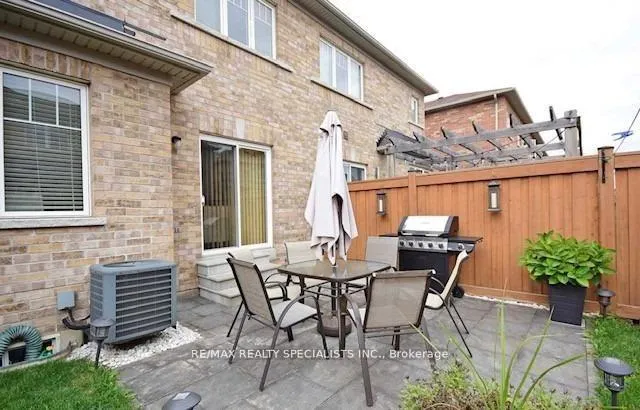 Photo 13 of 1307 Brandon Terrace, Milton, Dempsey — HOMEH