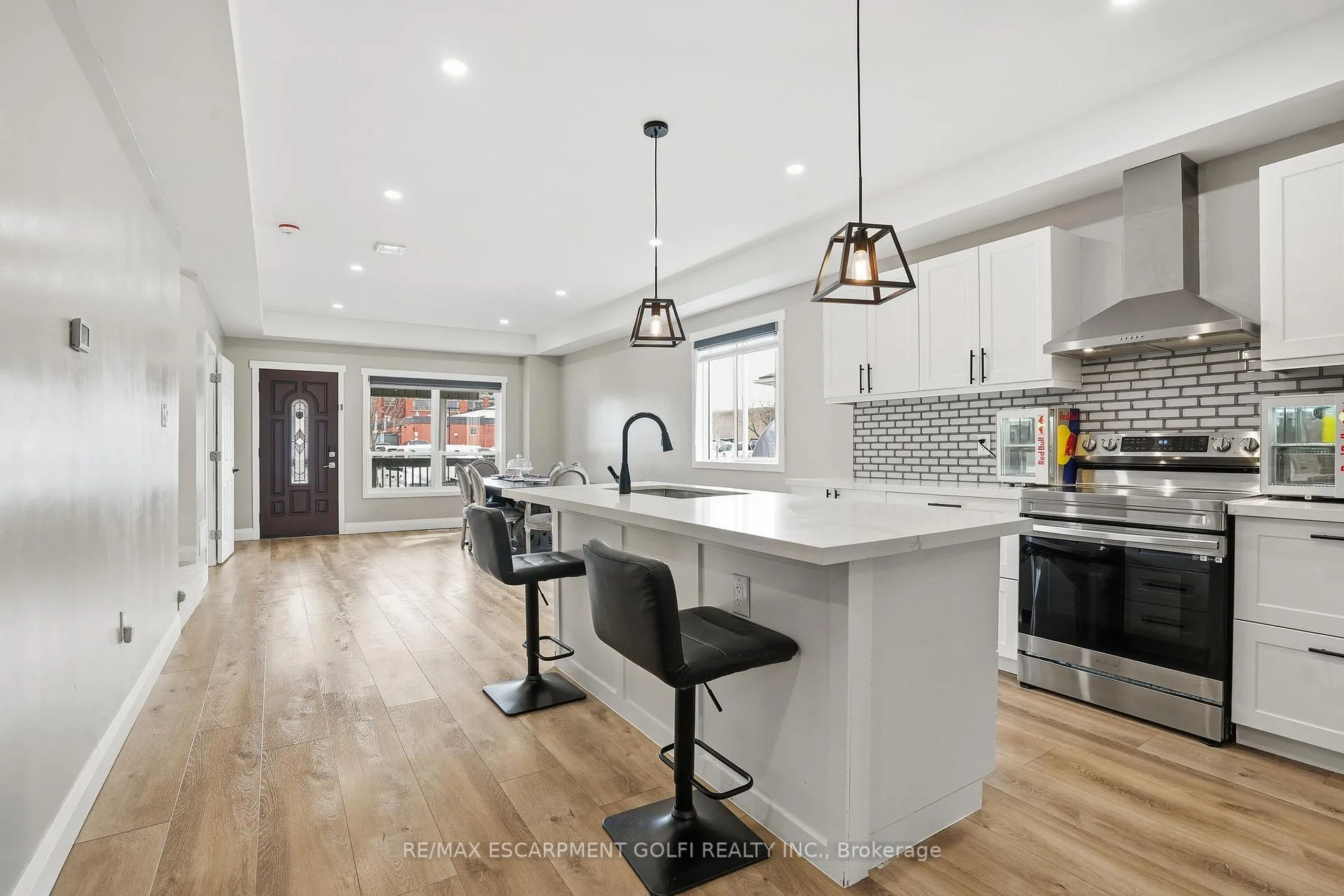 Photo 11 of 5773 Leonard Avenue, Niagara Falls, Hospital — HOMEH