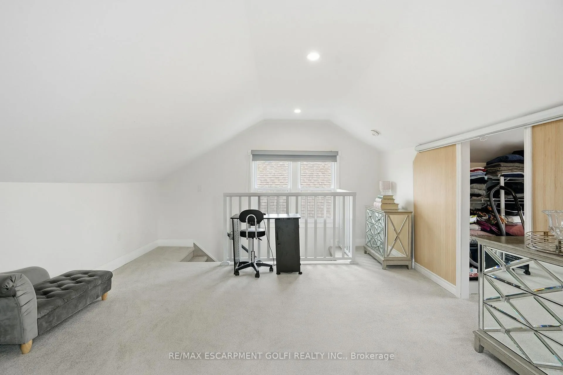 Photo 25 of 5773 Leonard Avenue, Niagara Falls, Hospital — HOMEH