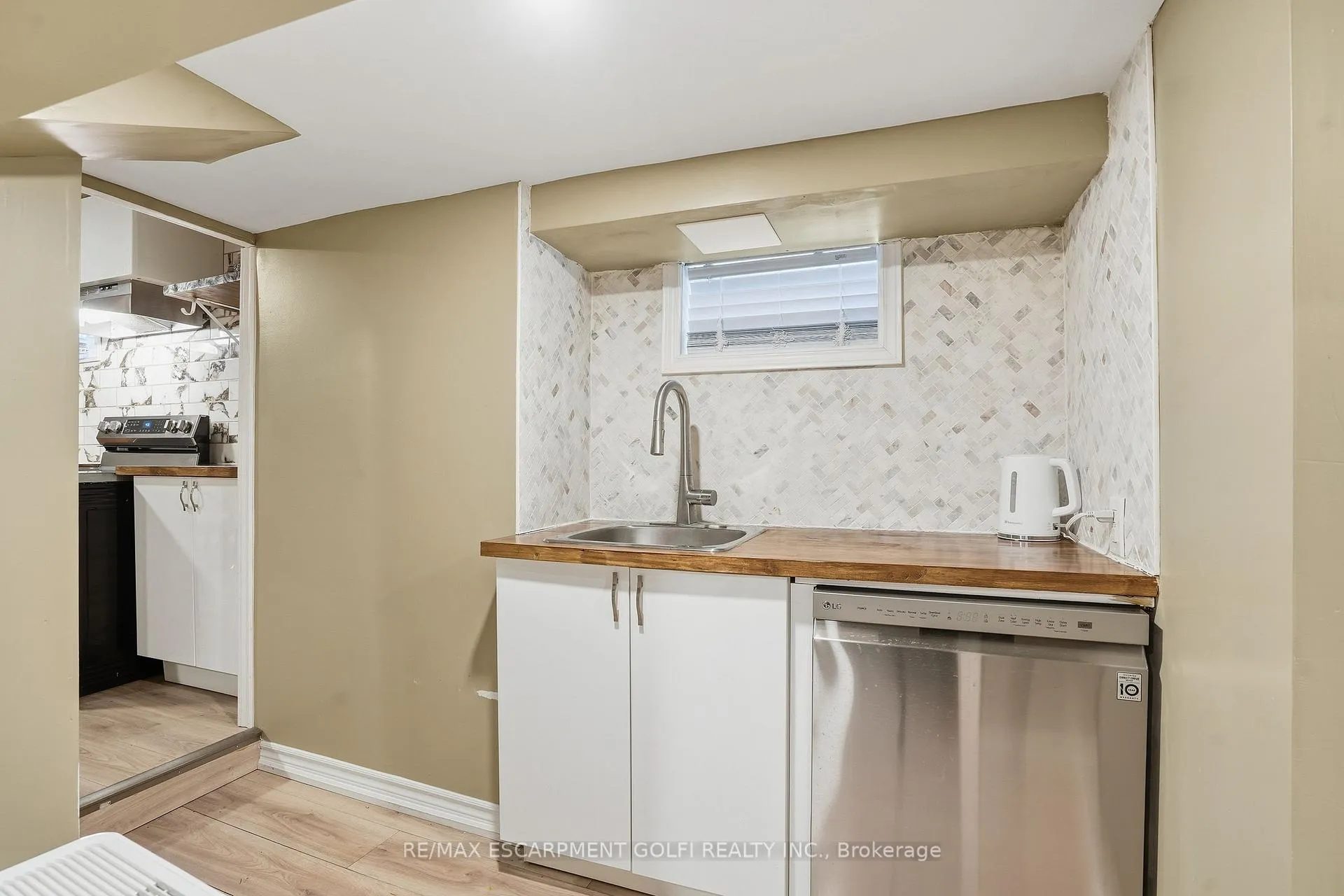 Photo 26 of 5773 Leonard Avenue, Niagara Falls, Hospital — HOMEH