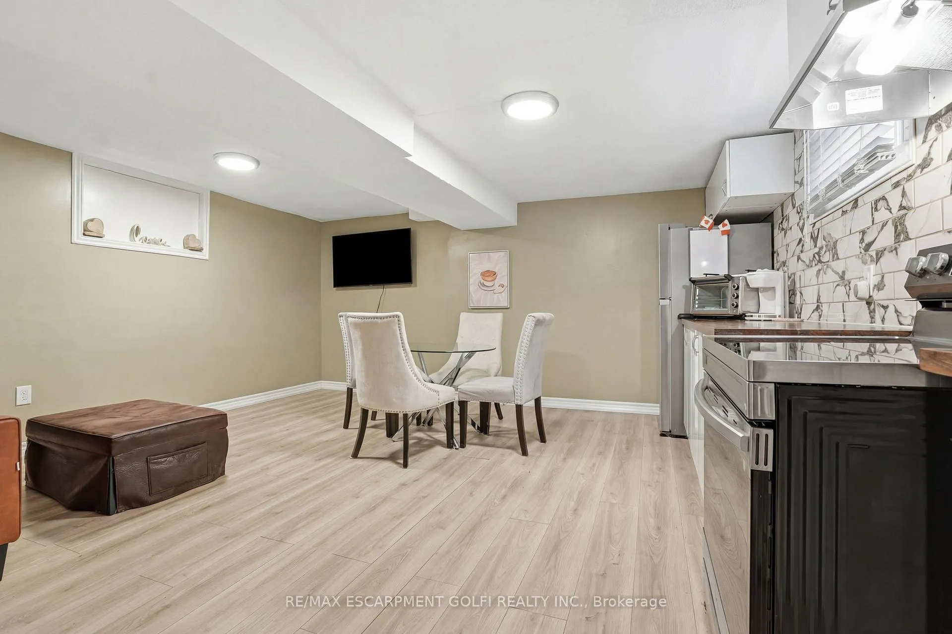 Photo 27 of 5773 Leonard Avenue, Niagara Falls, Hospital — HOMEH