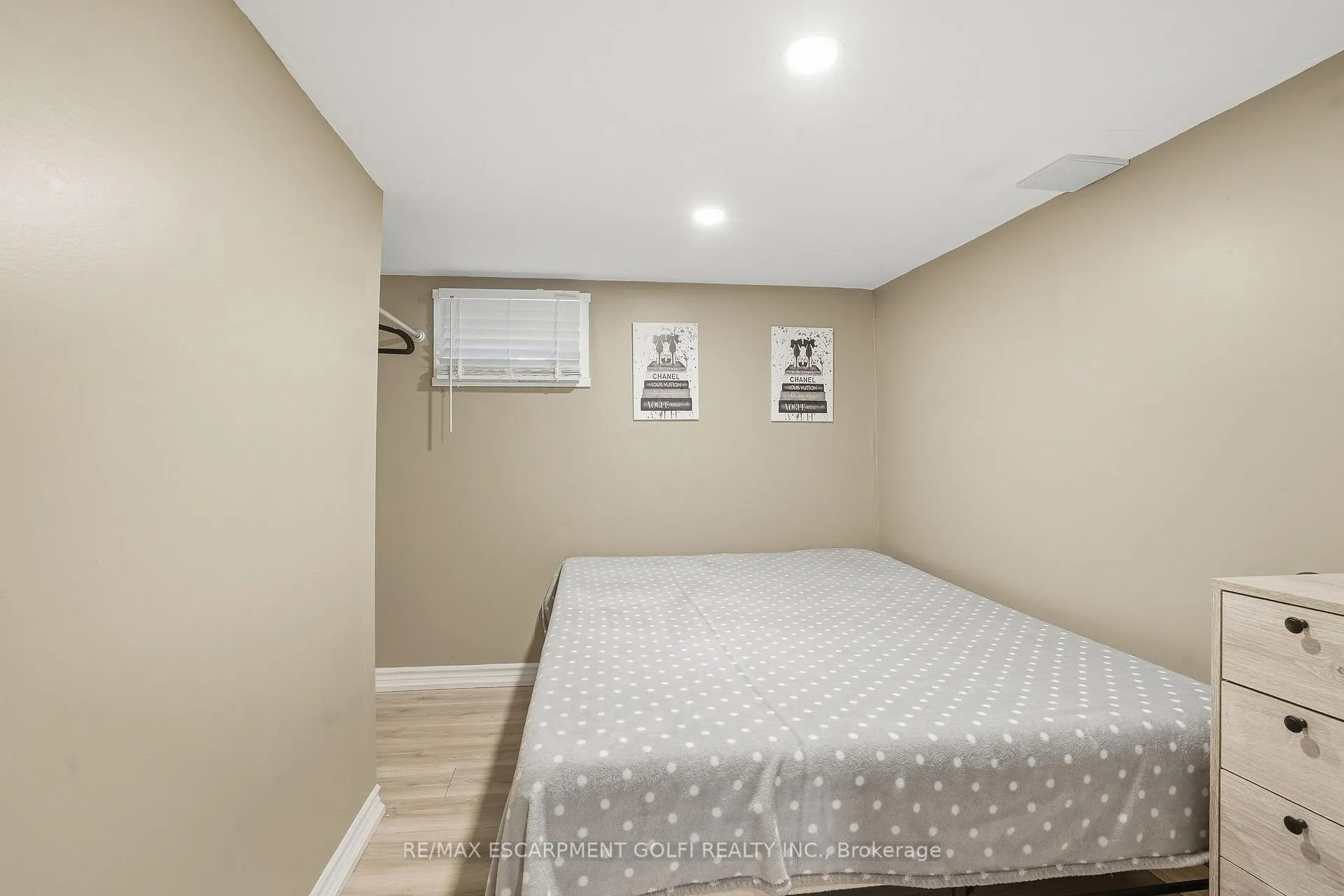 Photo 30 of 5773 Leonard Avenue, Niagara Falls, Hospital — HOMEH