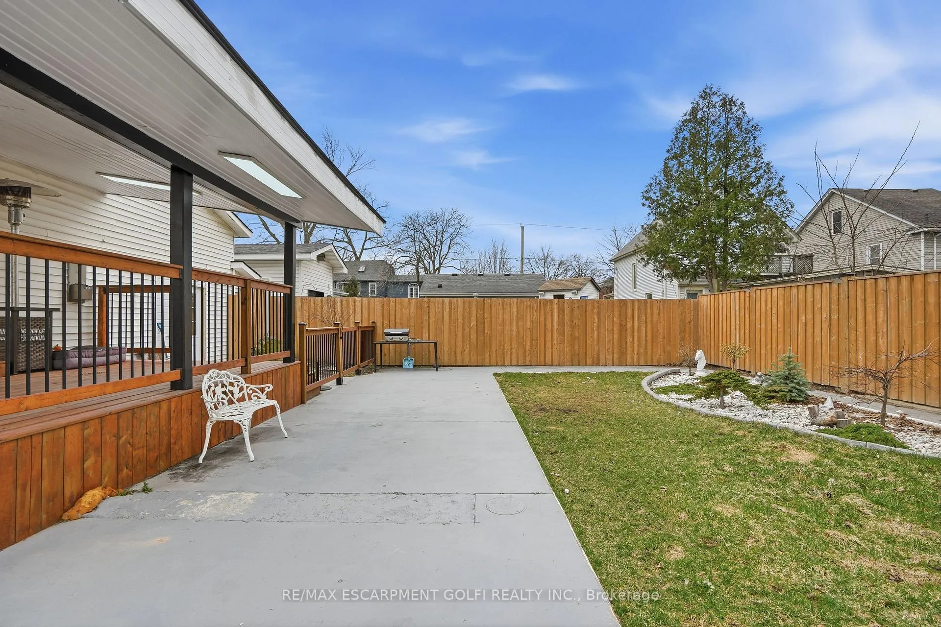 Photo 35 of 5773 Leonard Avenue, Niagara Falls, Hospital — HOMEH