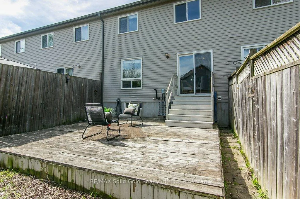 Photo 41 of 71 Foxglove Crescent, Kitchener — HOMEH