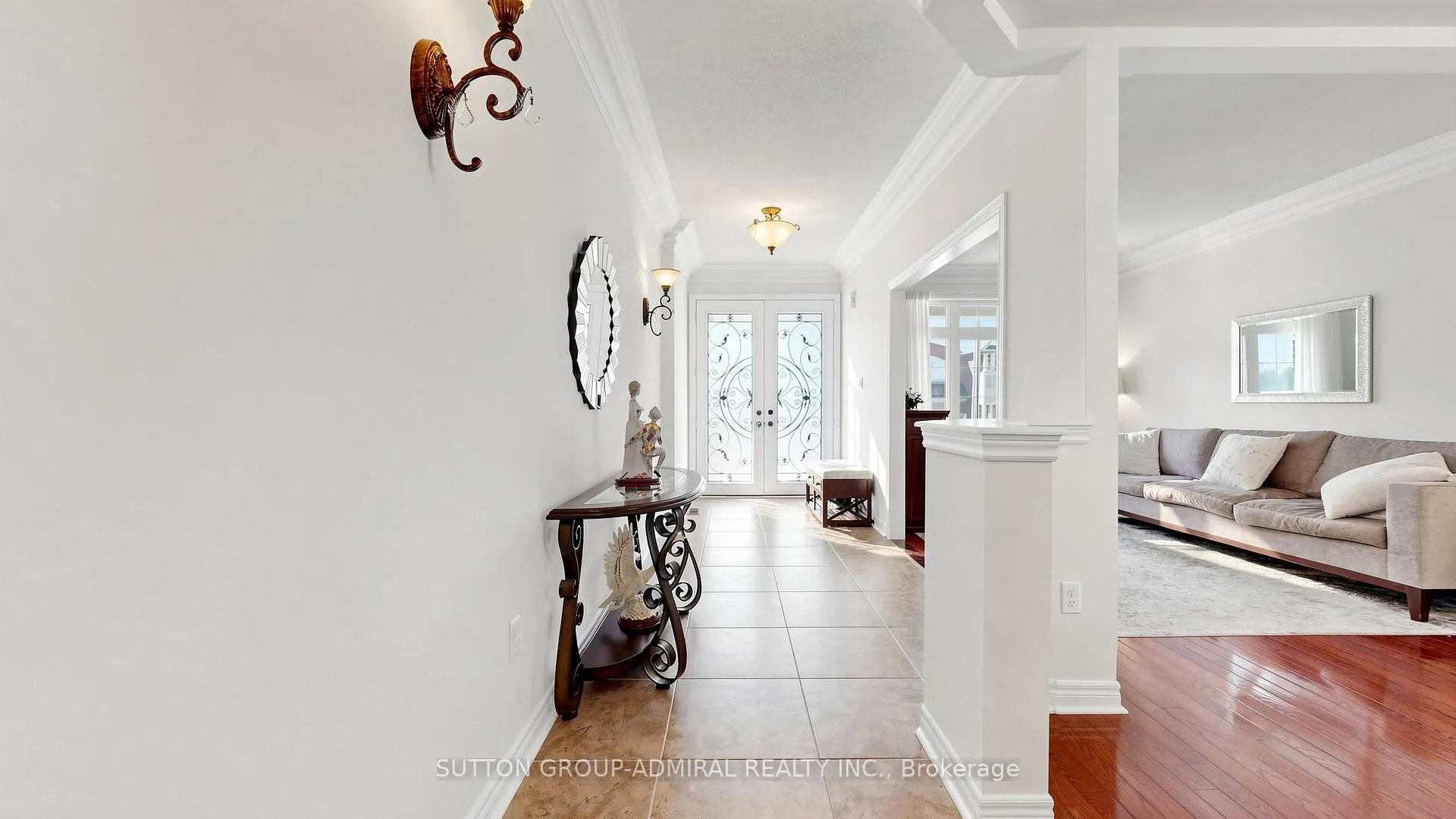Photo 4 of 492 Kwapis Boulevard, Newmarket, Woodland Hill — HOMEH