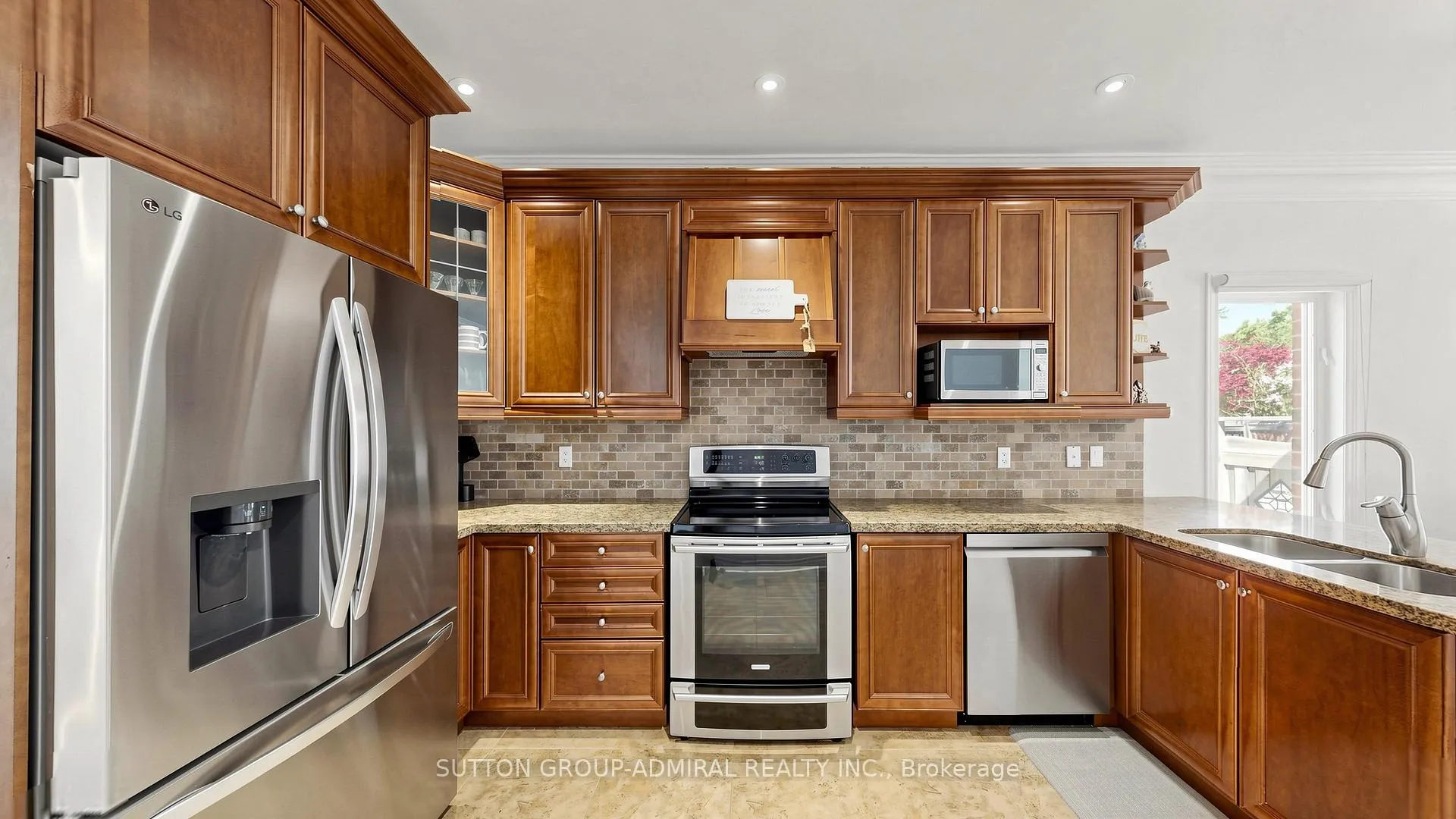 Photo 11 of 492 Kwapis Boulevard, Newmarket, Woodland Hill — HOMEH