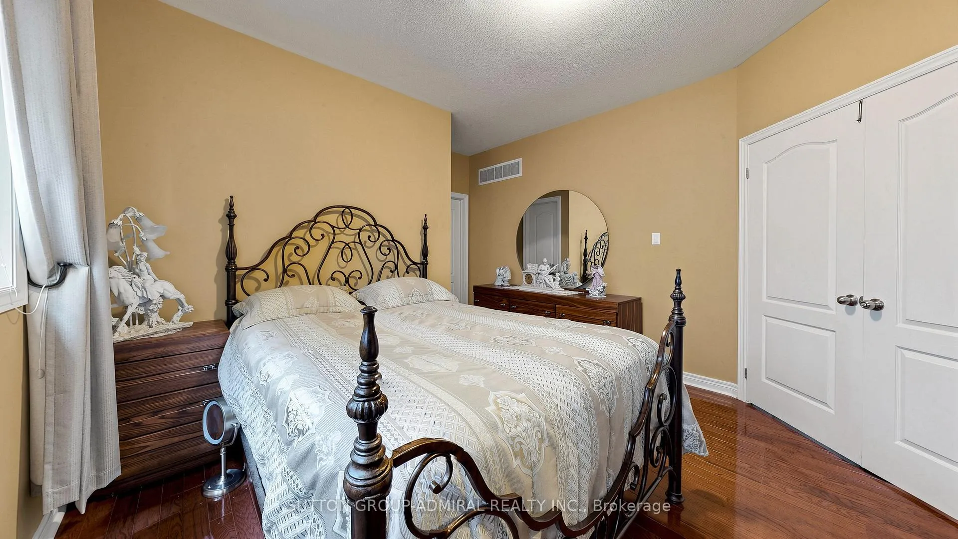 Photo 15 of 492 Kwapis Boulevard, Newmarket, Woodland Hill — HOMEH