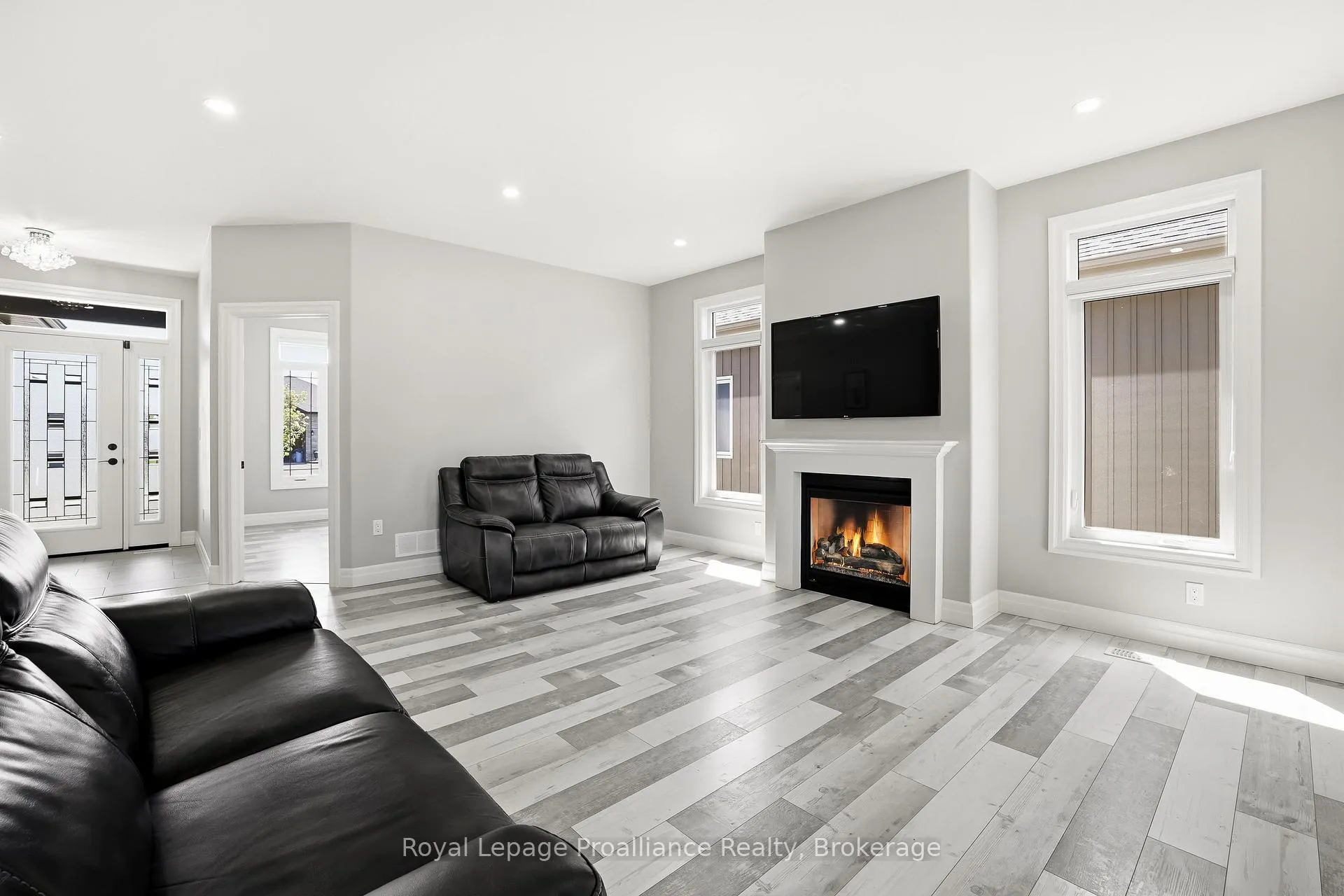 Photo 9 of 29 Sabrina Avenue, Quinte West, Murray Ward — HOMEH