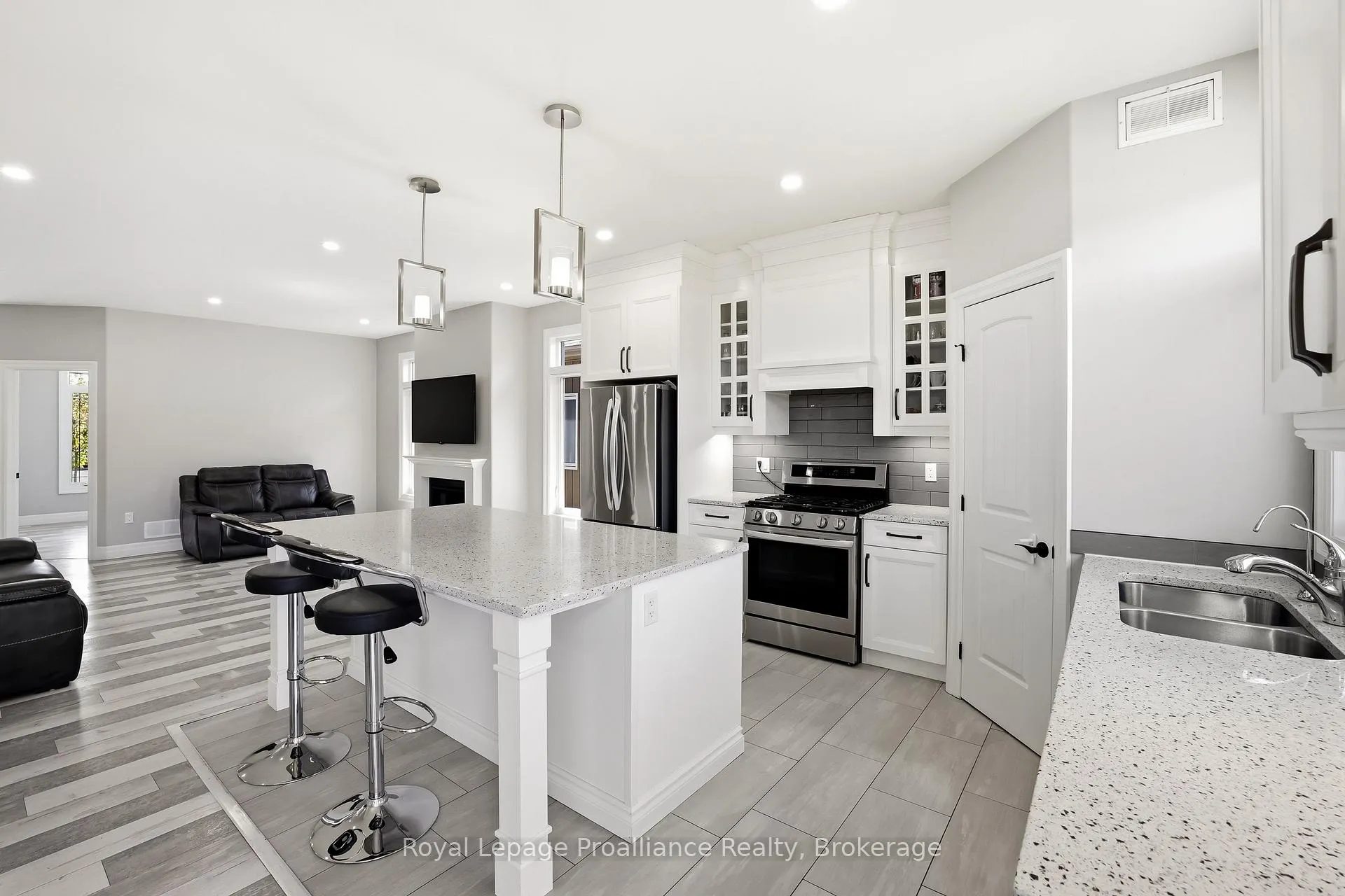 Photo 13 of 29 Sabrina Avenue, Quinte West, Murray Ward — HOMEH