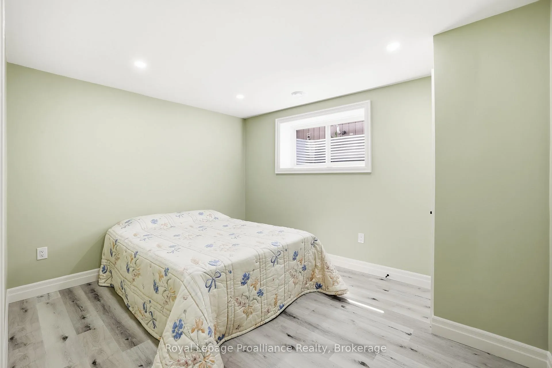 Photo 30 of 29 Sabrina Avenue, Quinte West, Murray Ward — HOMEH