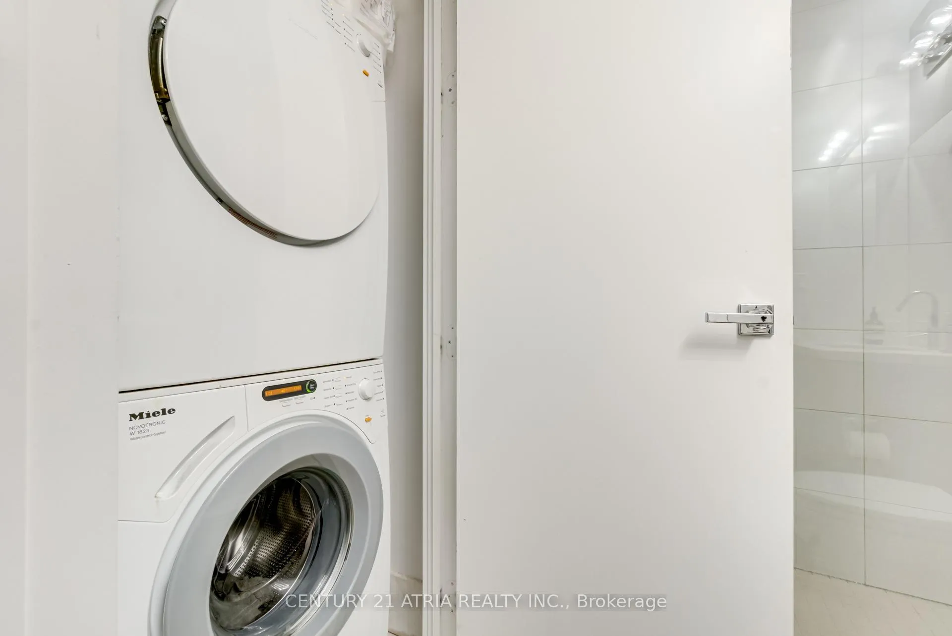 Photo 16 of Unit 310, 29 Queens Quay E, Toronto, Waterfront Communities — HOMEH