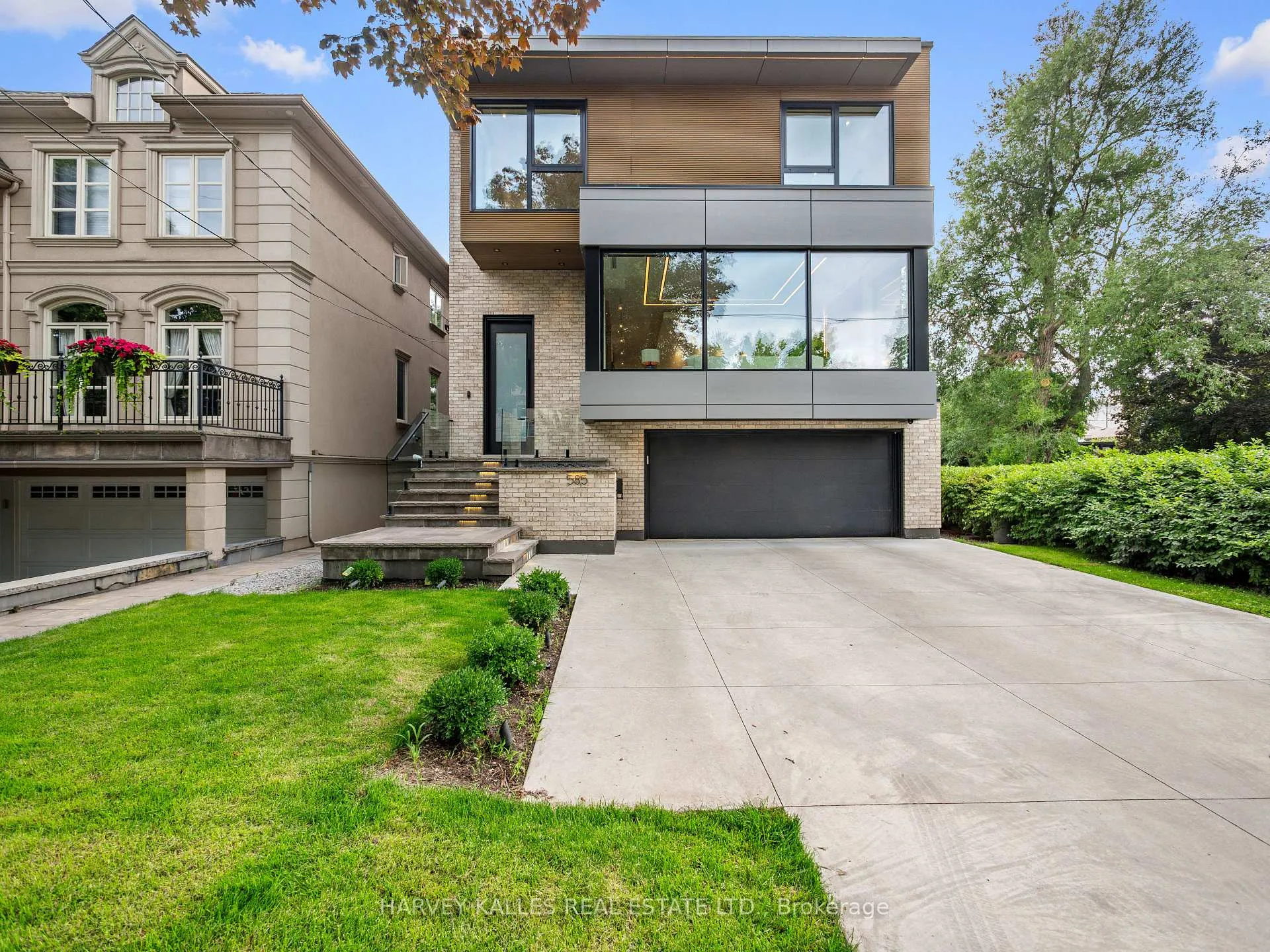 Photo 1 of 585 Bedford park Avenue, Toronto, Bedford Park-Nortown — HOMEH