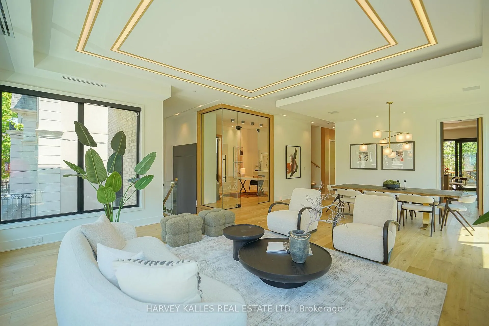 Photo 5 of 585 Bedford park Avenue, Toronto, Bedford Park-Nortown — HOMEH