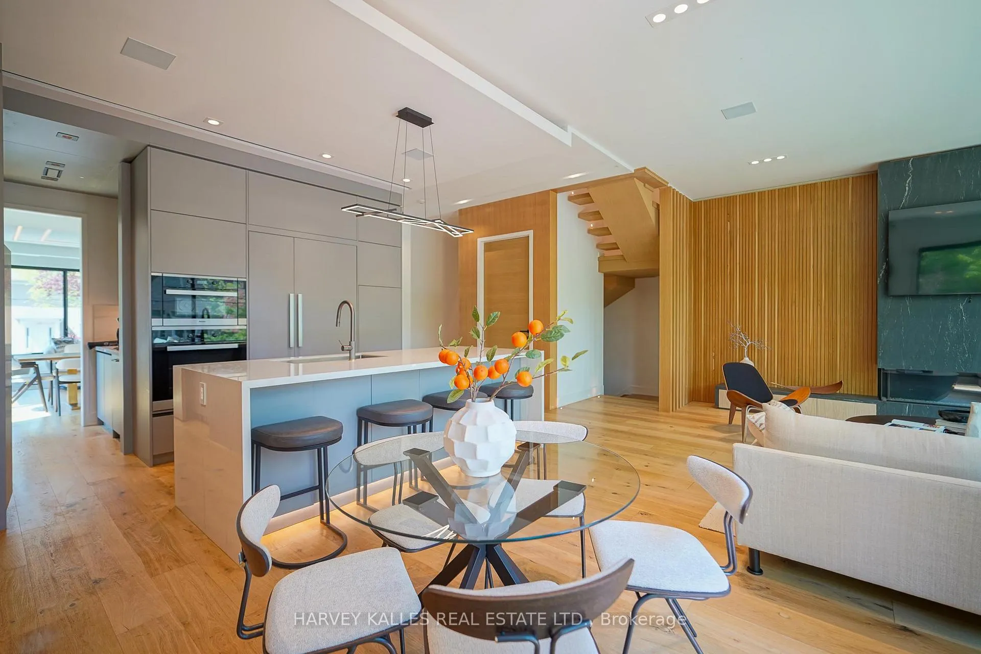 Photo 17 of 585 Bedford park Avenue, Toronto, Bedford Park-Nortown — HOMEH