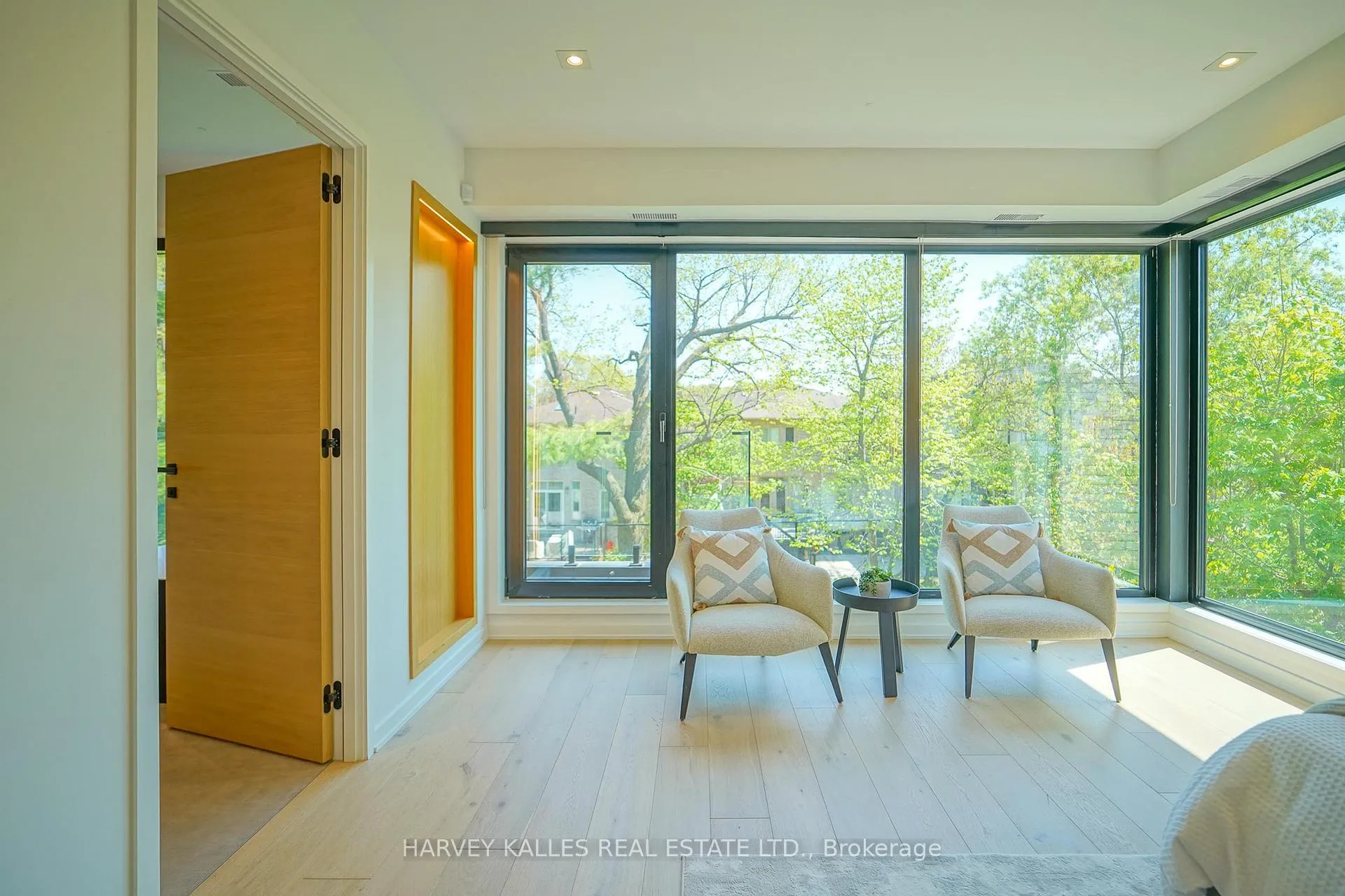 Photo 26 of 585 Bedford park Avenue, Toronto, Bedford Park-Nortown — HOMEH