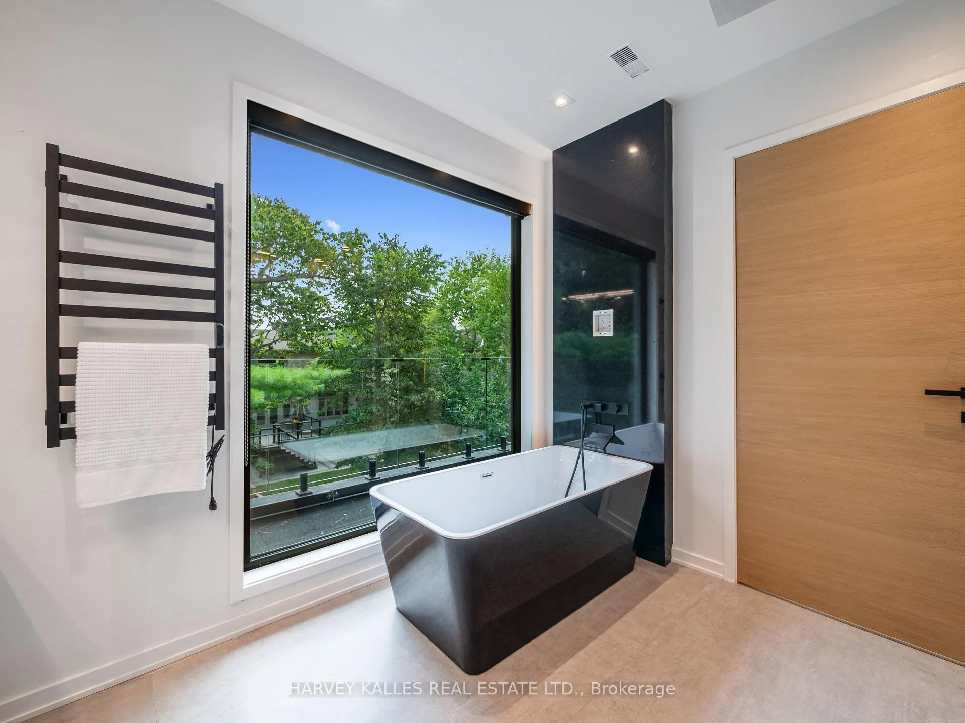 Photo 28 of 585 Bedford park Avenue, Toronto, Bedford Park-Nortown — HOMEH
