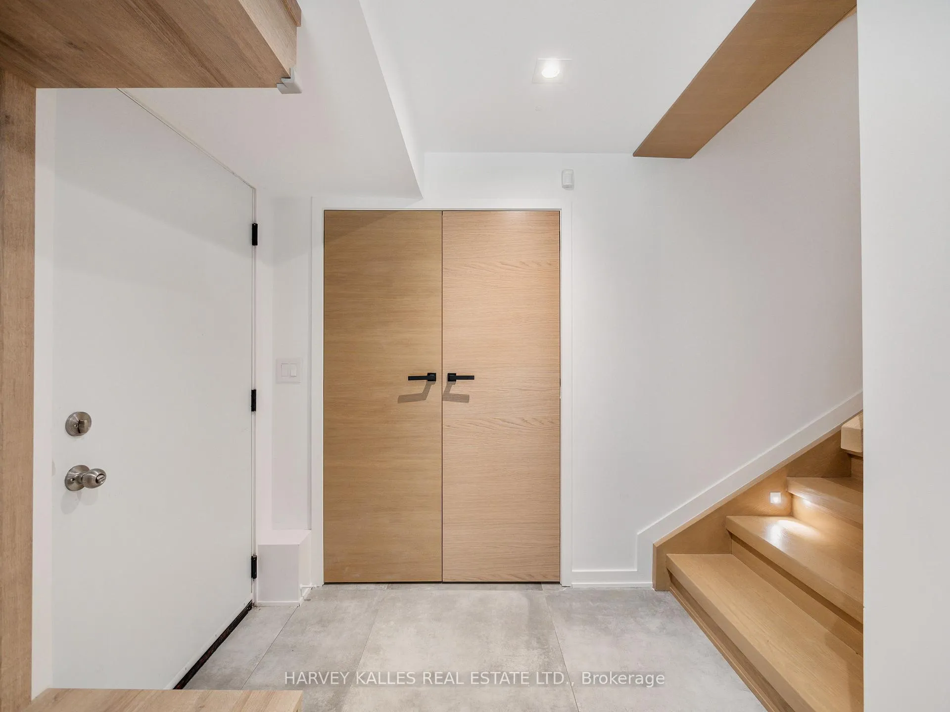 Photo 42 of 585 Bedford park Avenue, Toronto, Bedford Park-Nortown — HOMEH