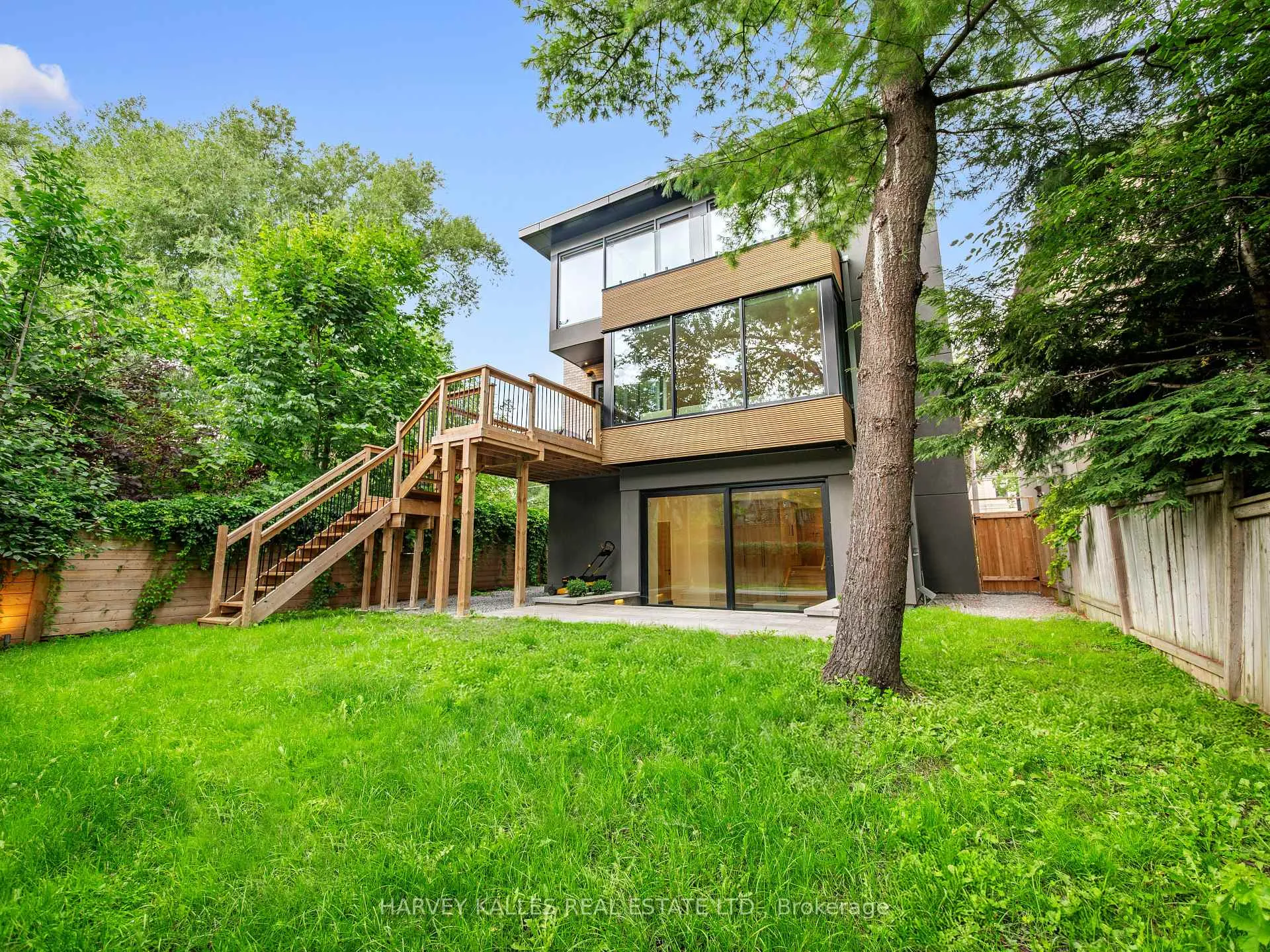 Photo 46 of 585 Bedford park Avenue, Toronto, Bedford Park-Nortown — HOMEH