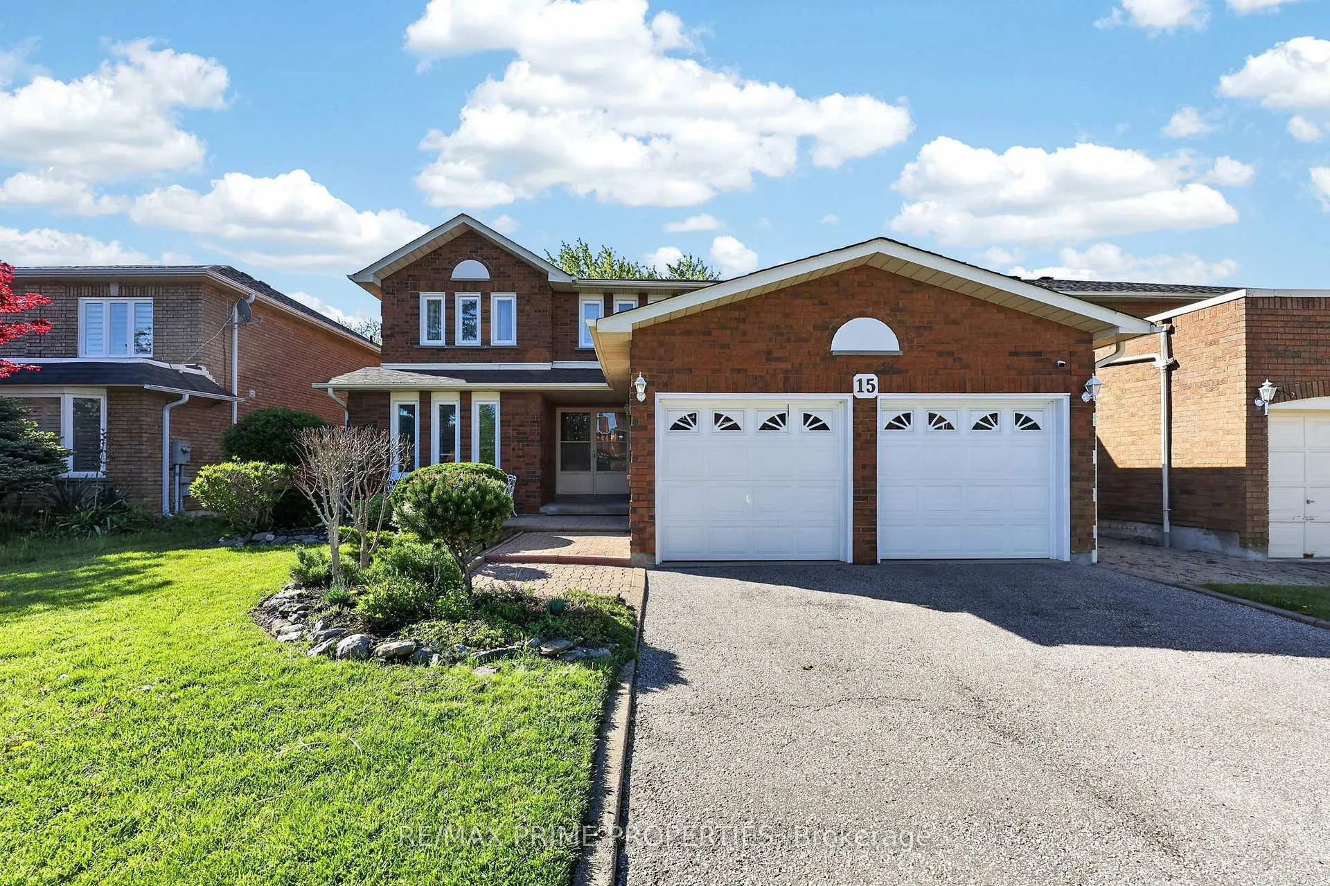 Photo 1 of 15 Jimston Drive, Markham, Milliken Mills East — HOMEH