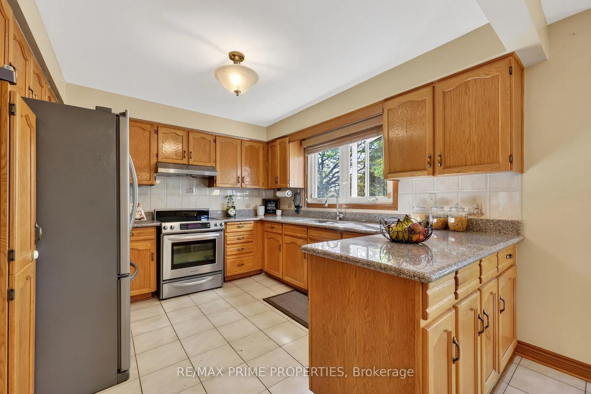 Photo 9 of 15 Jimston Drive, Markham, Milliken Mills East — HOMEH