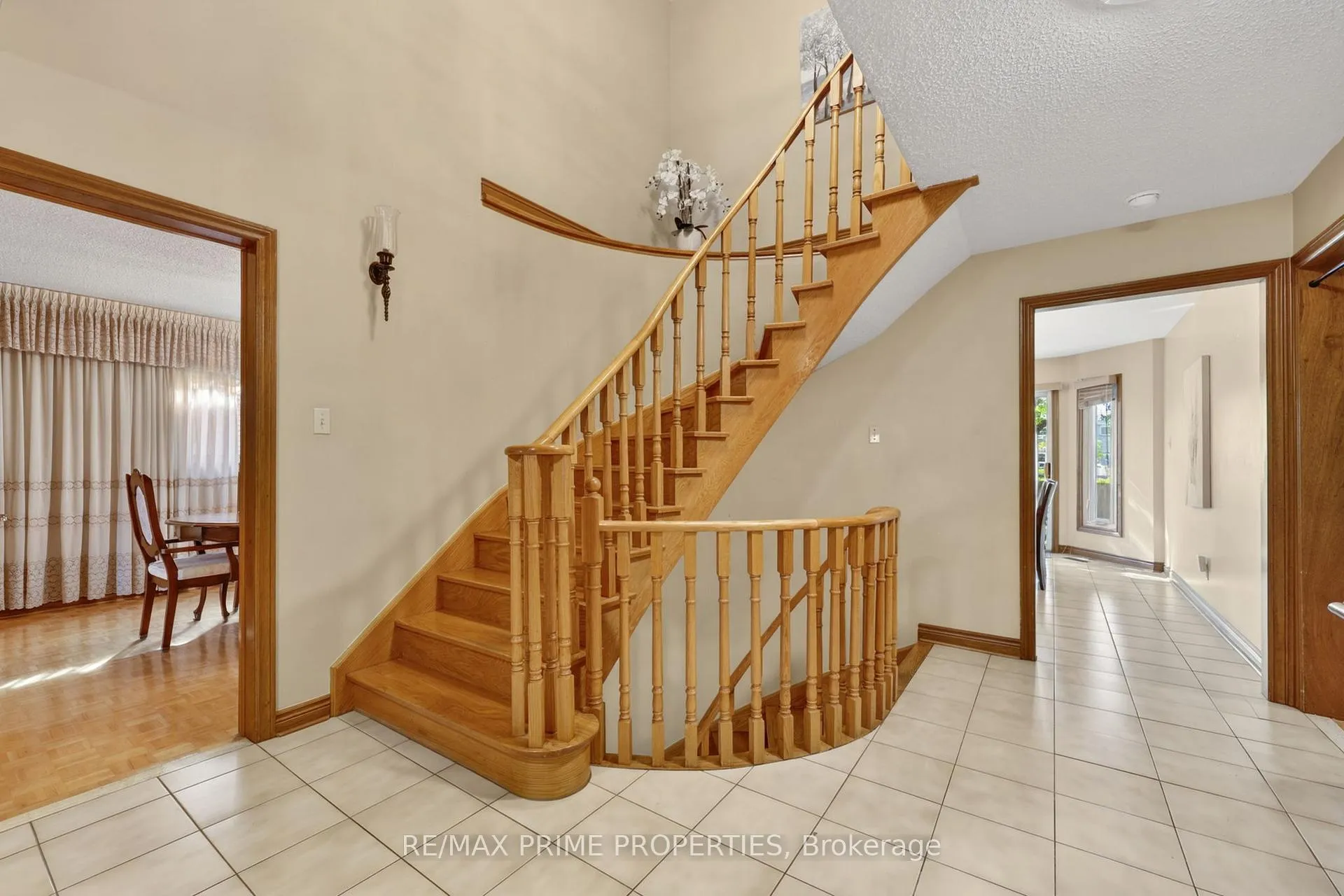 Photo 16 of 15 Jimston Drive, Markham, Milliken Mills East — HOMEH