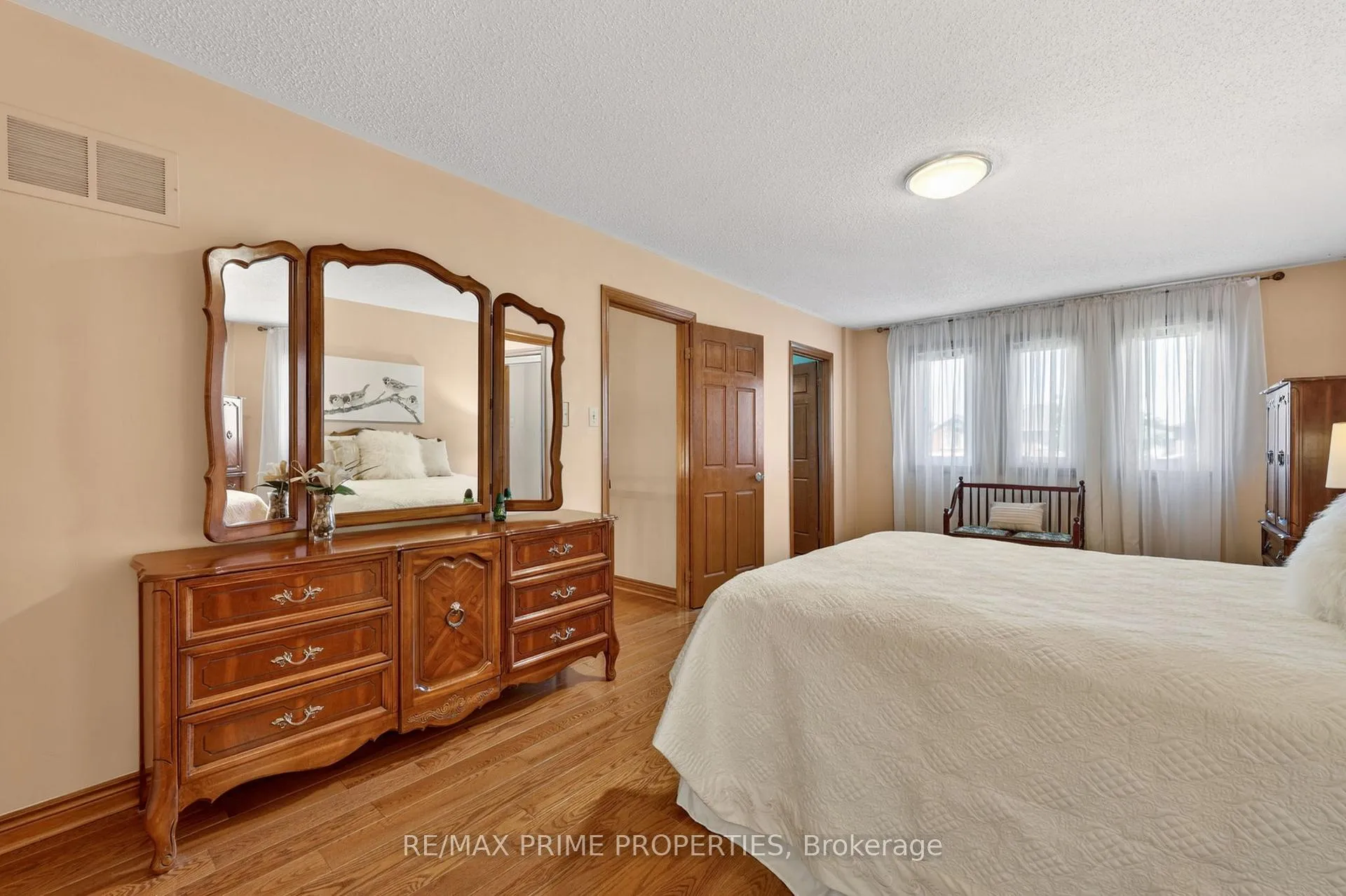 Photo 20 of 15 Jimston Drive, Markham, Milliken Mills East — HOMEH