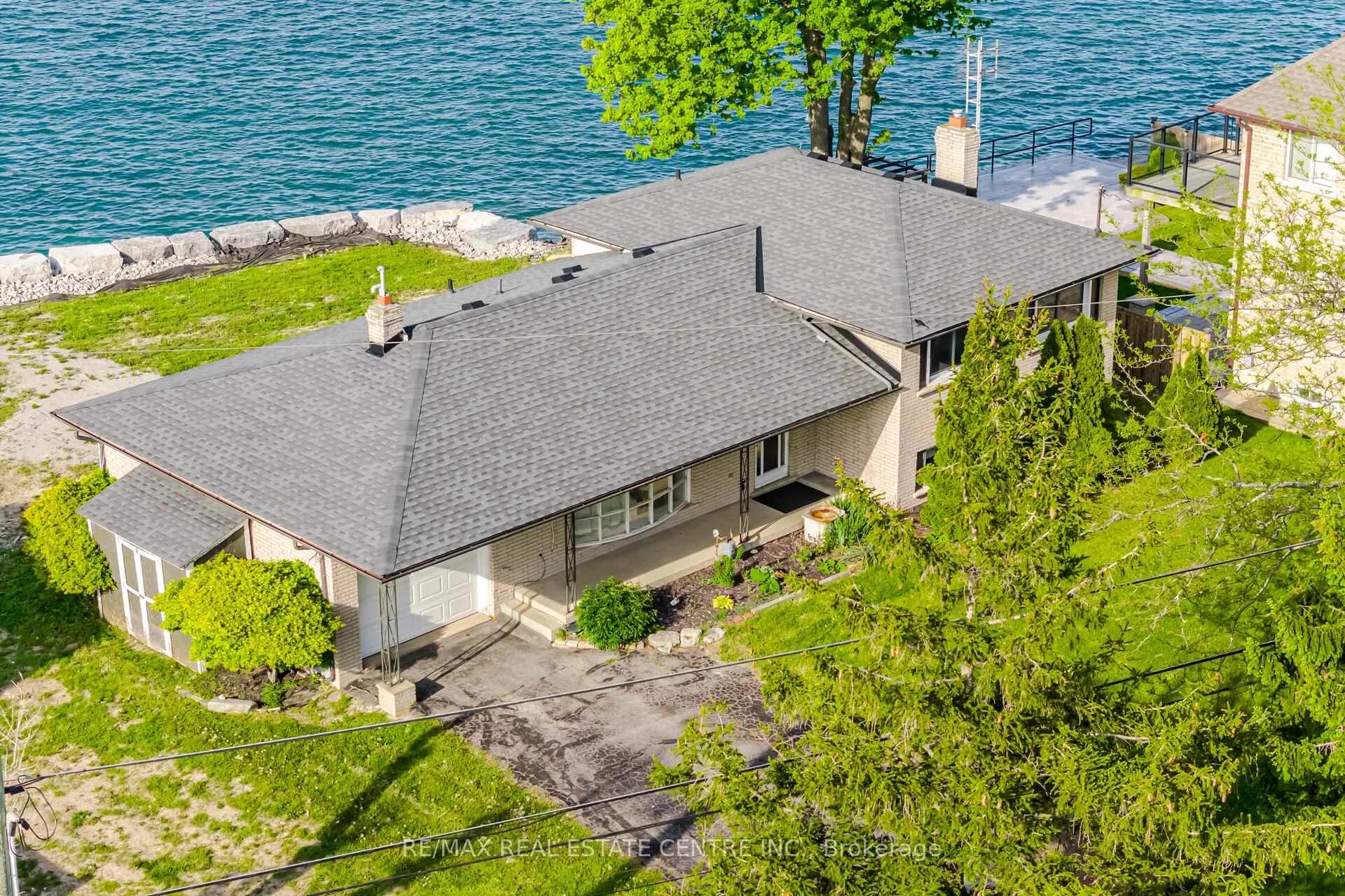 Photo 13 of 46 Seabreeze Crescent, Hamilton, Lakeshore — HOMEH