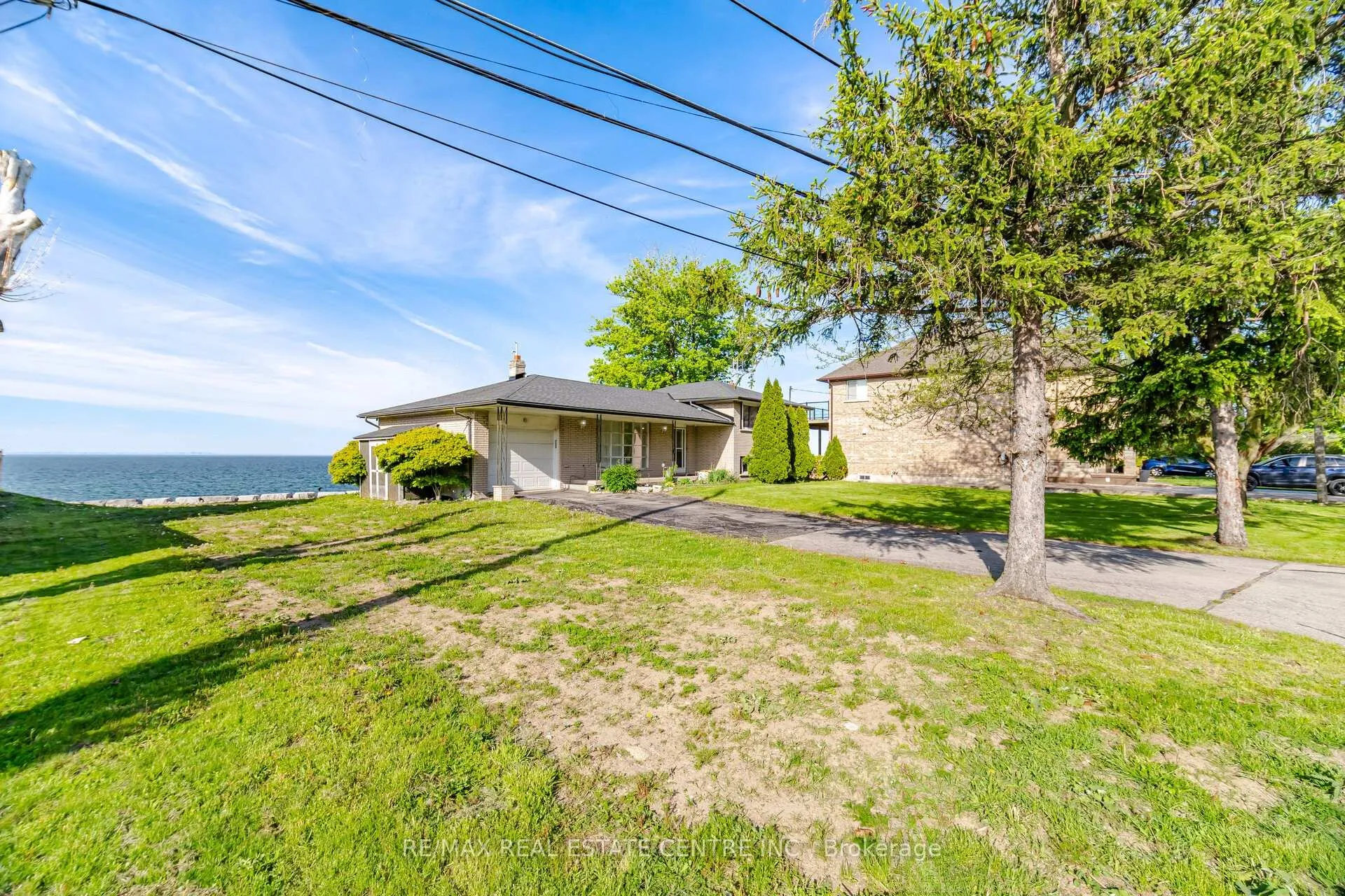 Photo 14 of 46 Seabreeze Crescent, Hamilton, Lakeshore — HOMEH