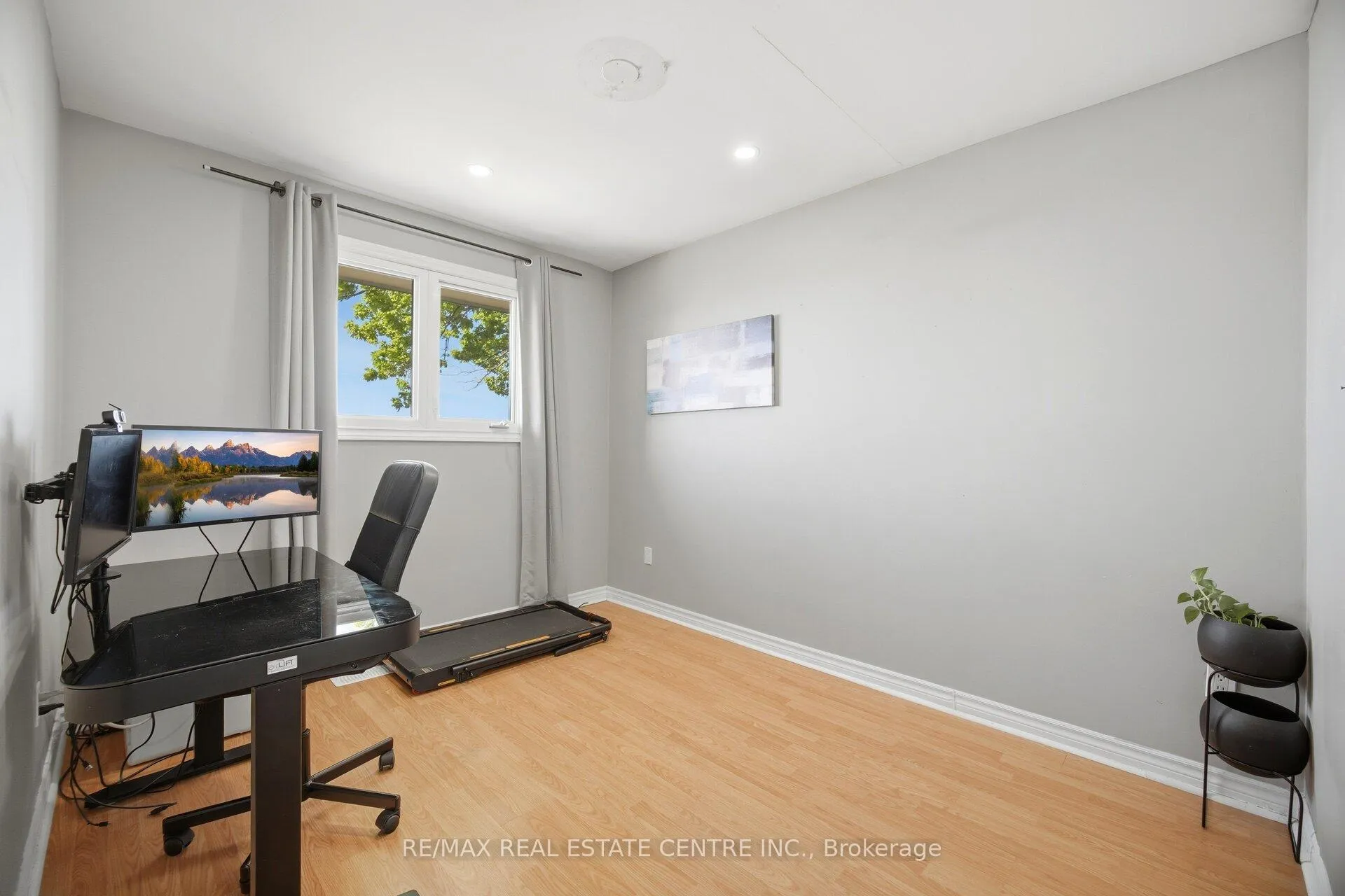 Photo 28 of 46 Seabreeze Crescent, Hamilton, Lakeshore — HOMEH