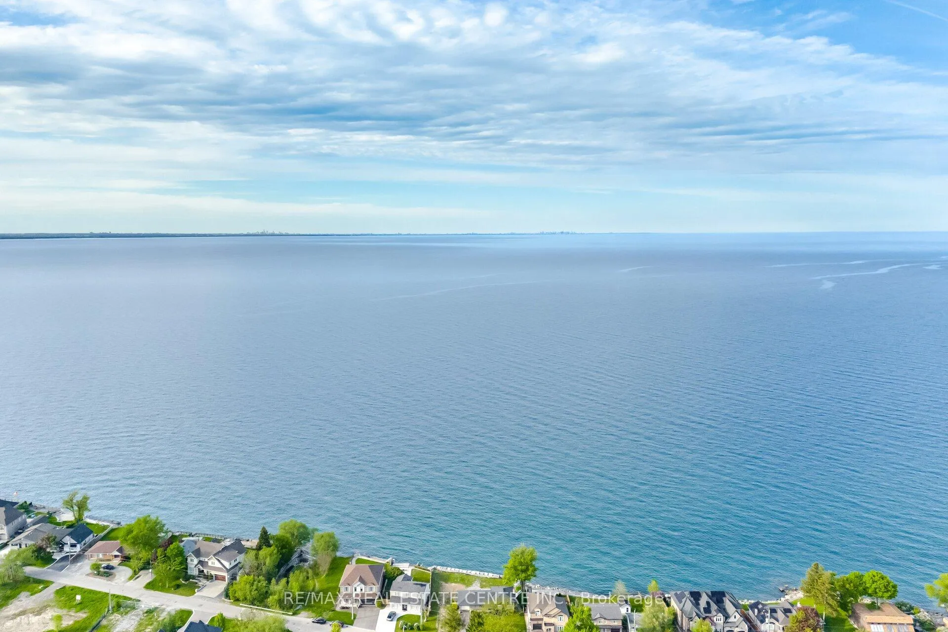 Photo 33 of 46 Seabreeze Crescent, Hamilton, Lakeshore — HOMEH